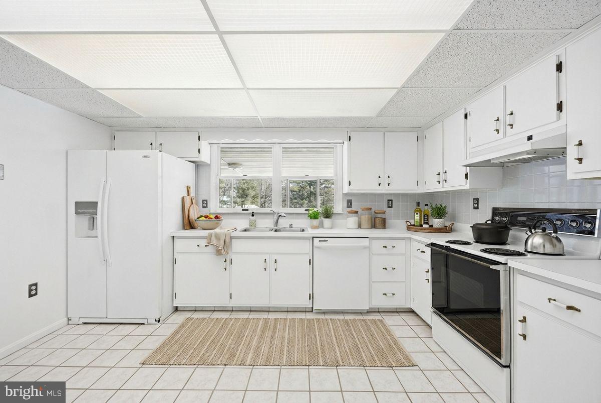 BRADDOCK MANOR - Residential