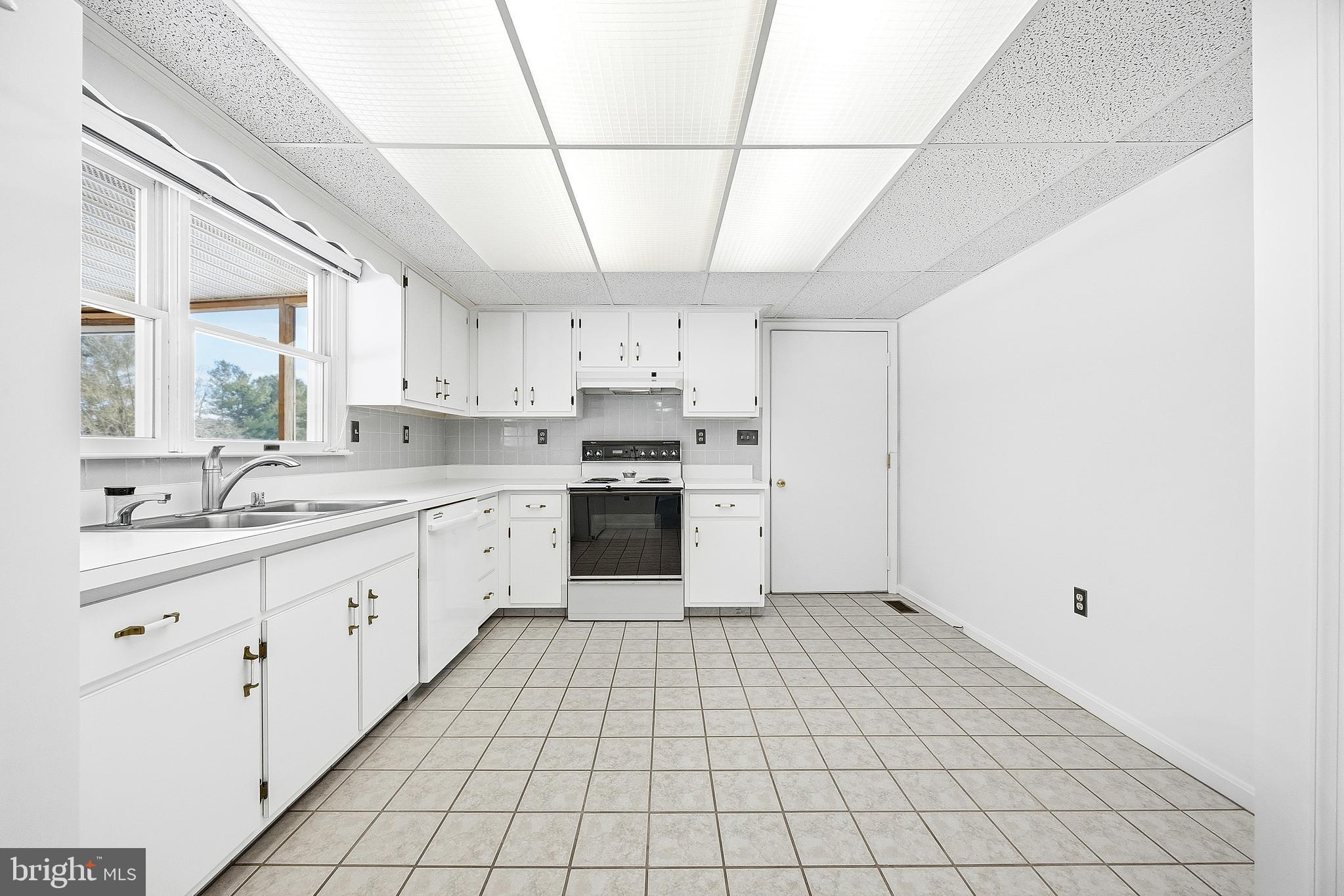 BRADDOCK MANOR - Residential