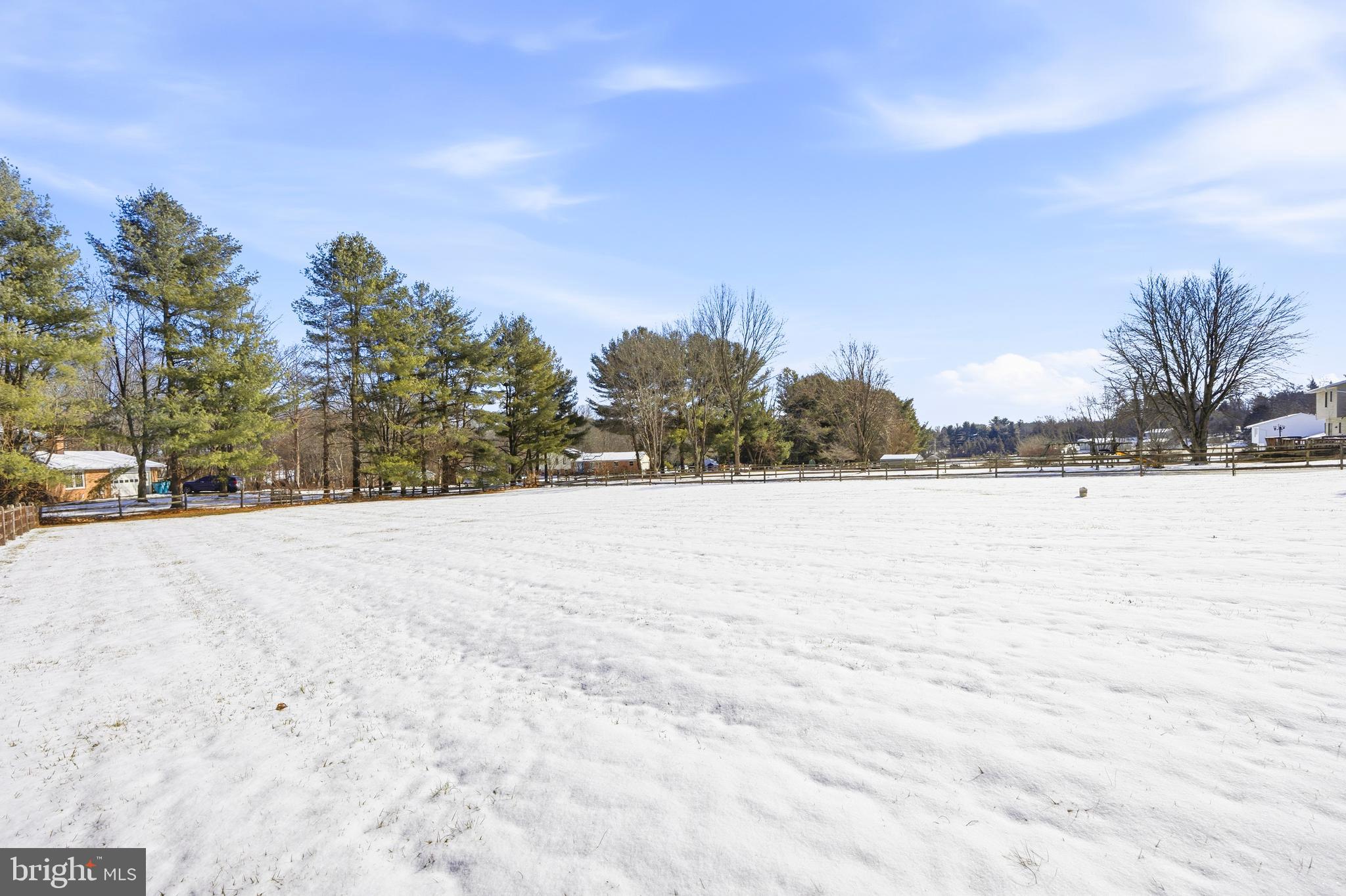 BRADDOCK MANOR - Residential