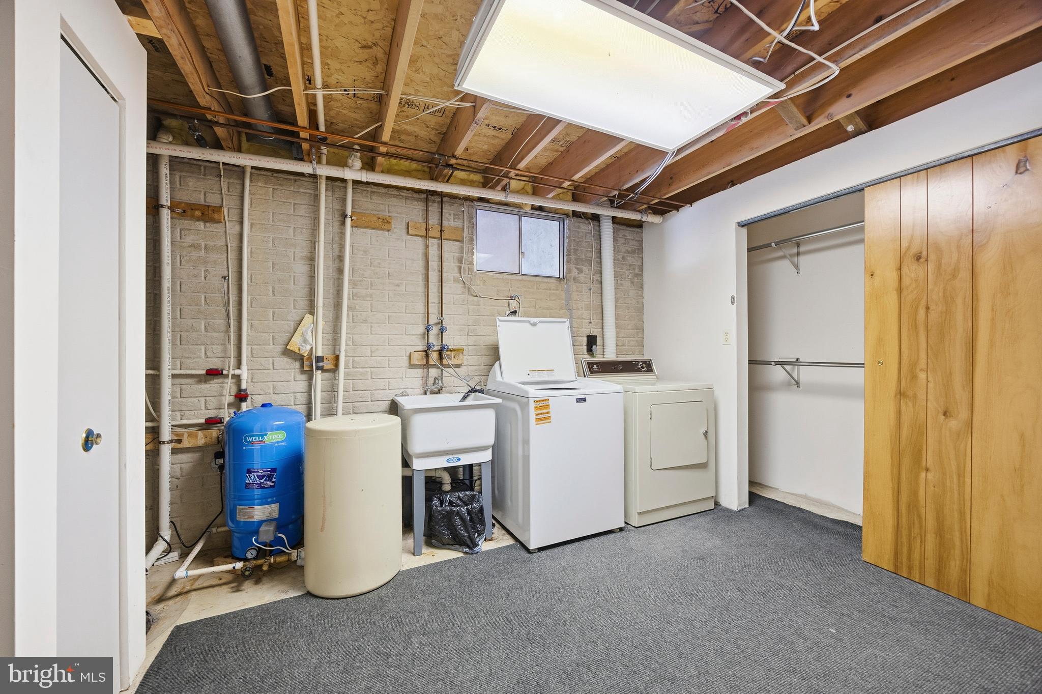 BRADDOCK MANOR - Residential