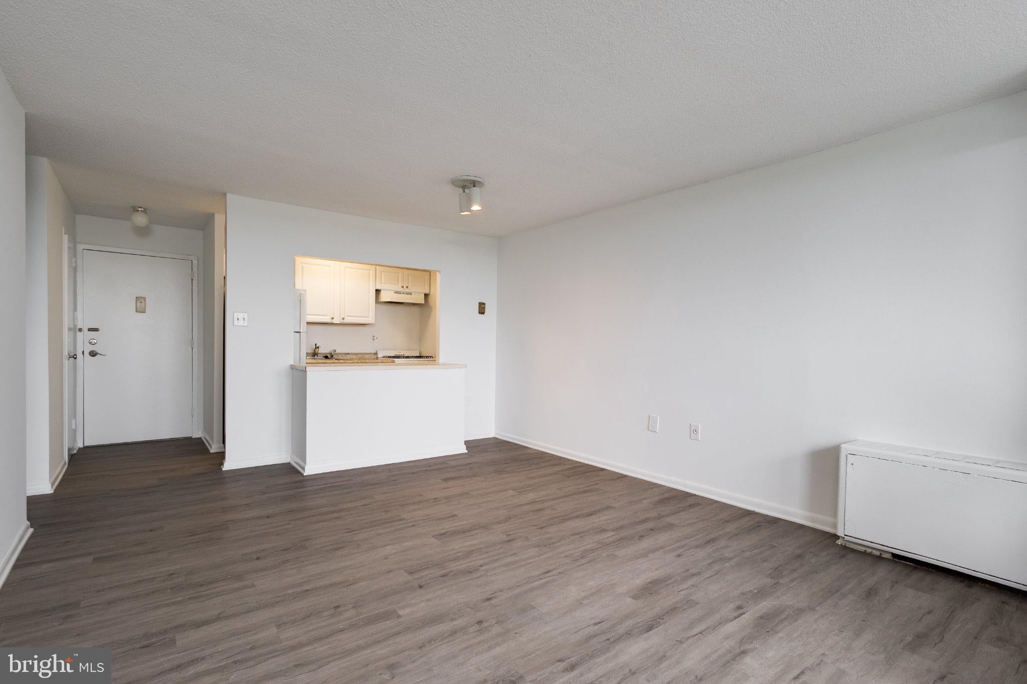 2500 N VAN DORN STREET 619