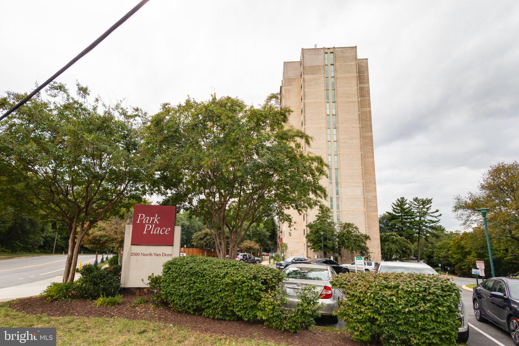 2500 N VAN DORN STREET 619