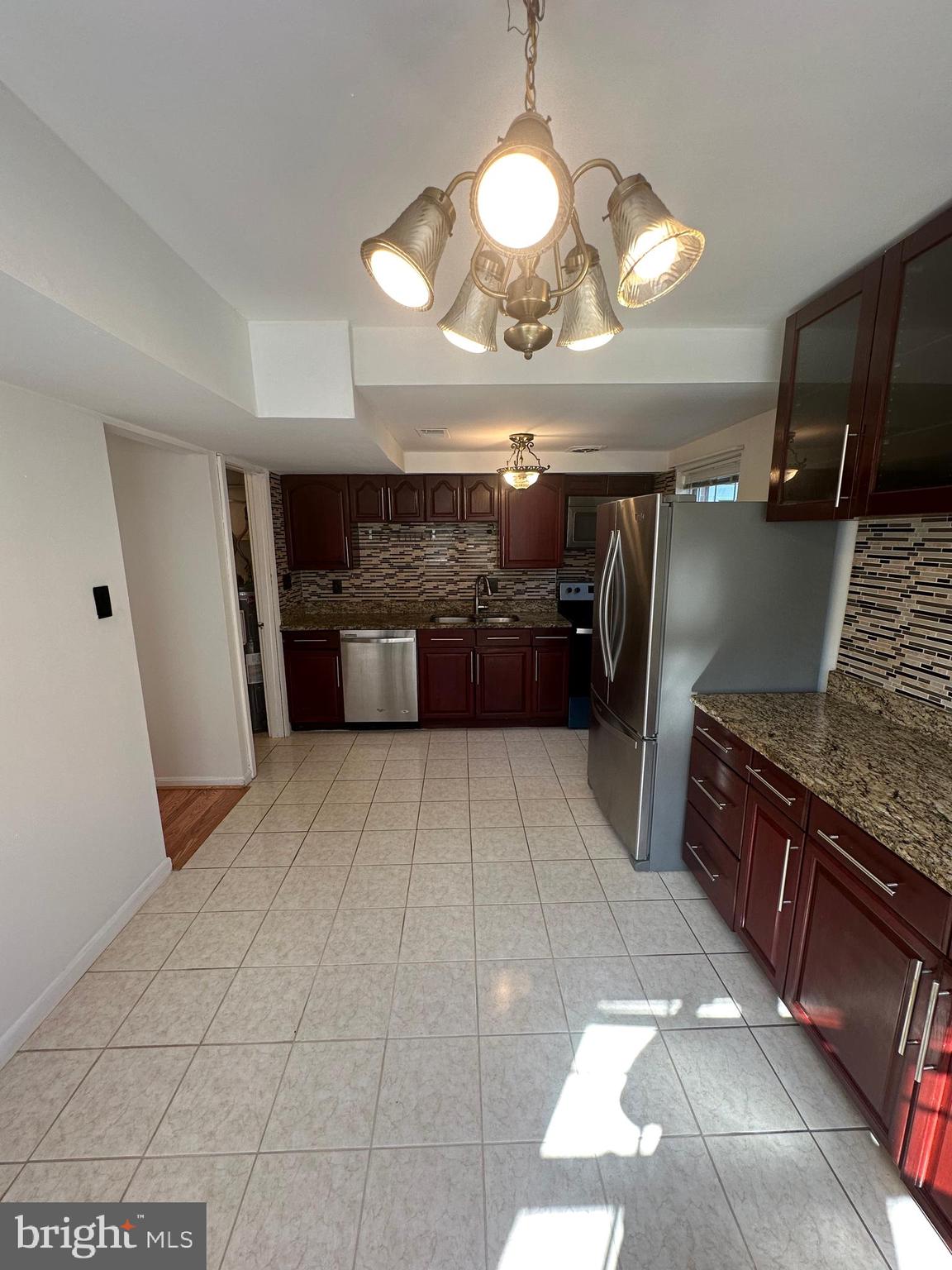 TERRACE TOWNE HOMES OF WOODLAWN - Residential Lease