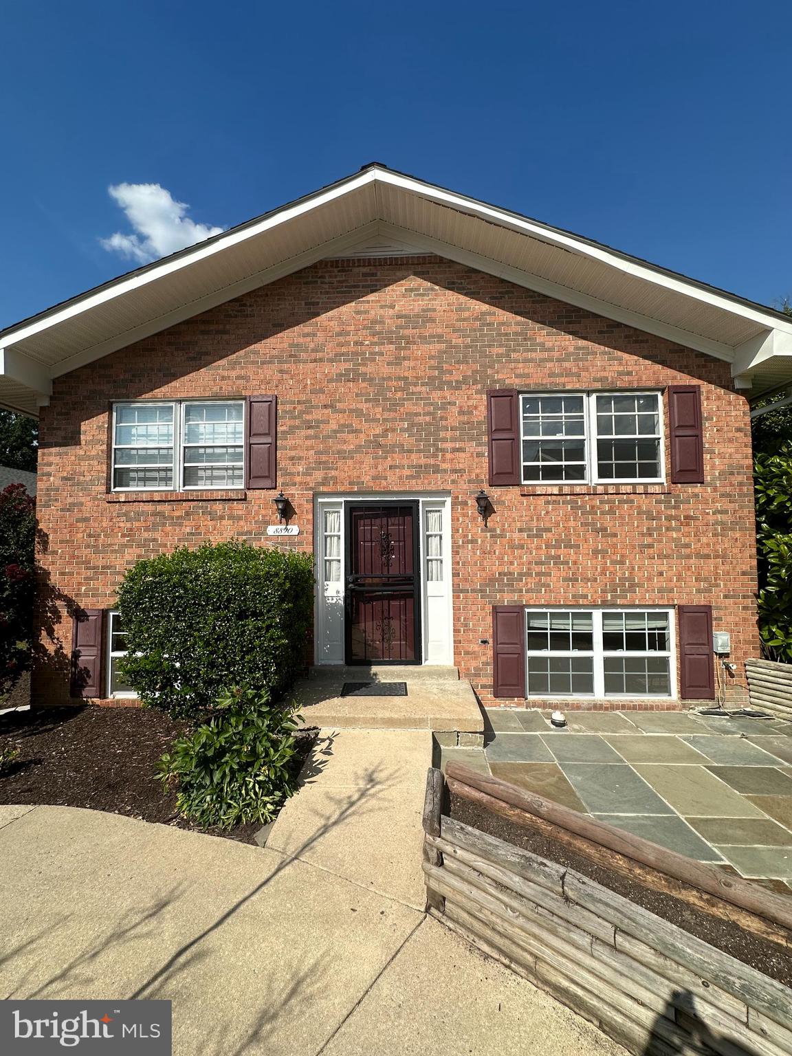 TERRACE TOWNE HOMES OF WOODLAWN - Residential Lease