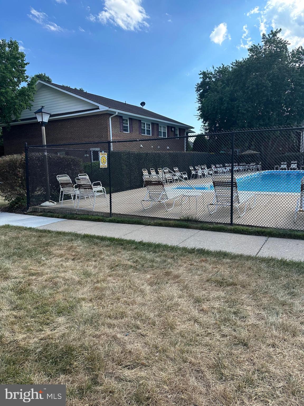 TERRACE TOWNE HOMES OF WOODLAWN - Residential Lease