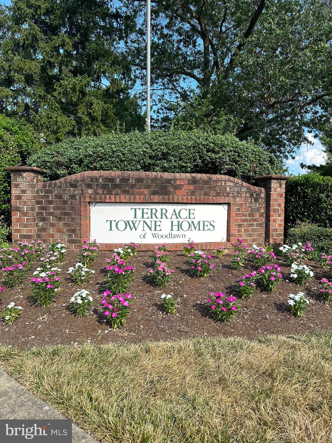 TERRACE TOWNE HOMES OF WOODLAWN - Residential Lease