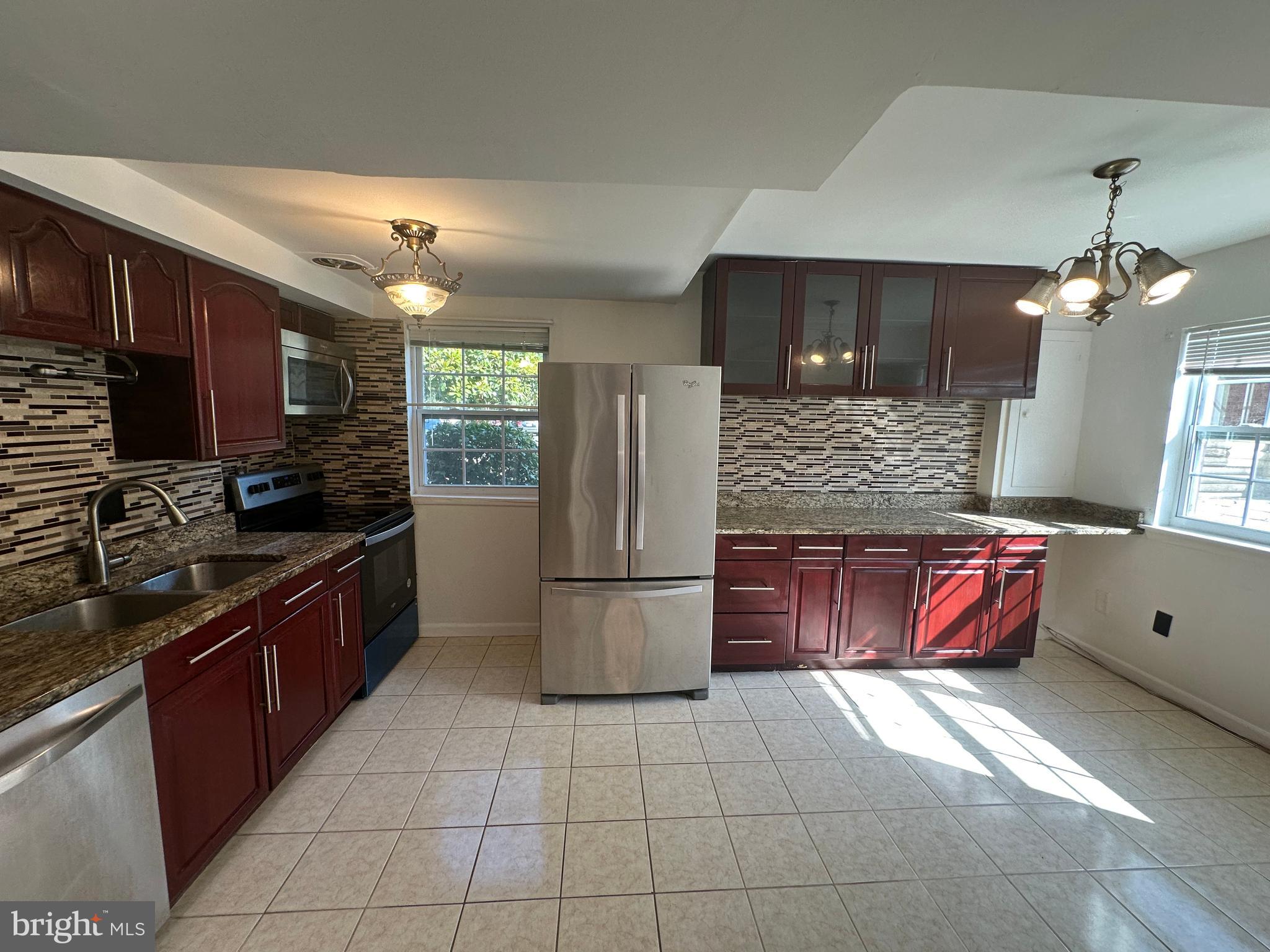 TERRACE TOWNE HOMES OF WOODLAWN - Residential Lease