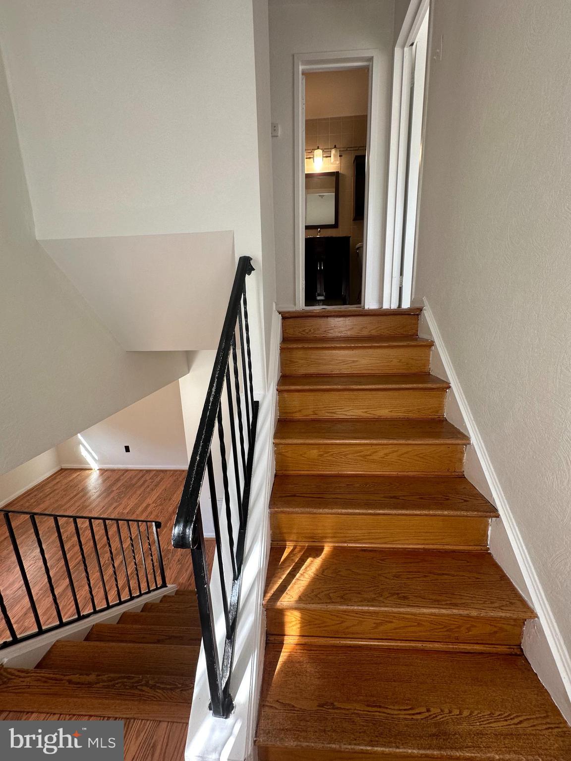 TERRACE TOWNE HOMES OF WOODLAWN - Residential Lease