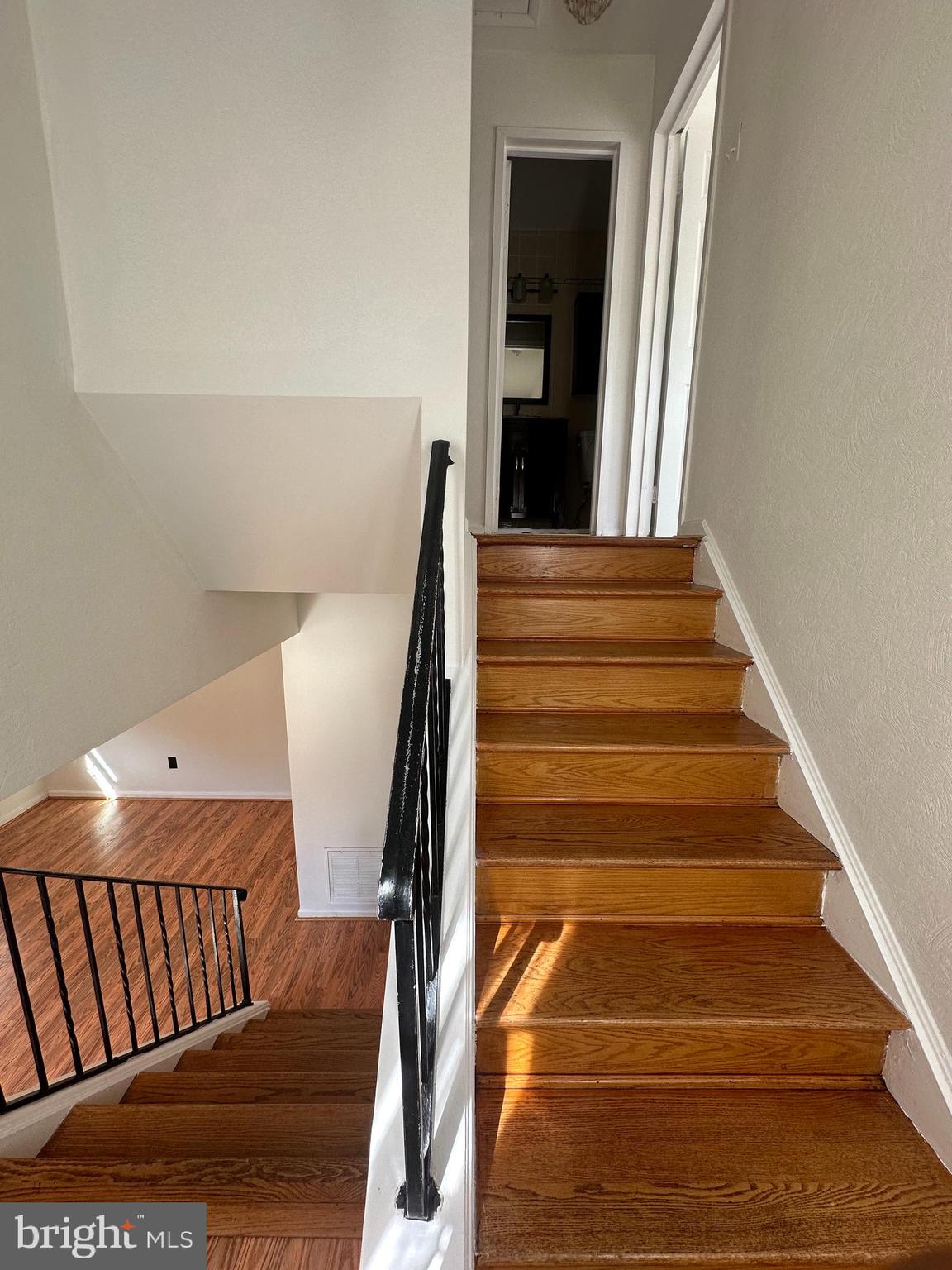 TERRACE TOWNE HOMES OF WOODLAWN - Residential Lease