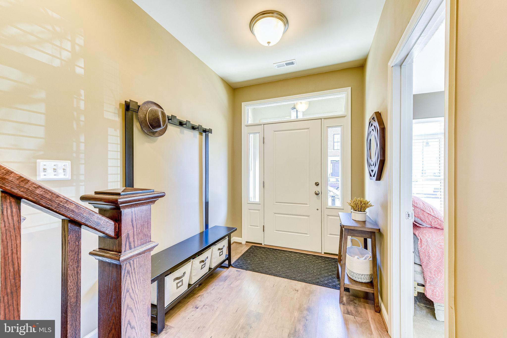 ONE LOUDOUN - Residential