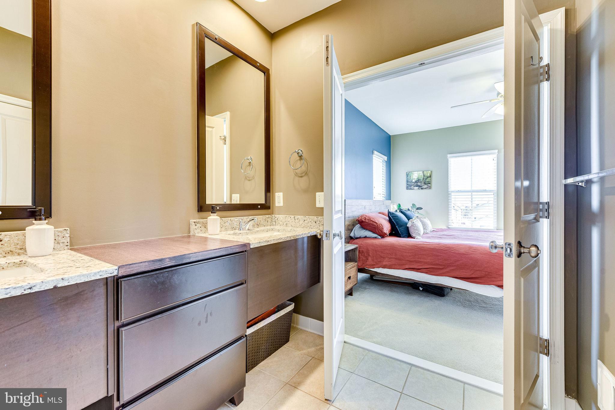 ONE LOUDOUN - Residential