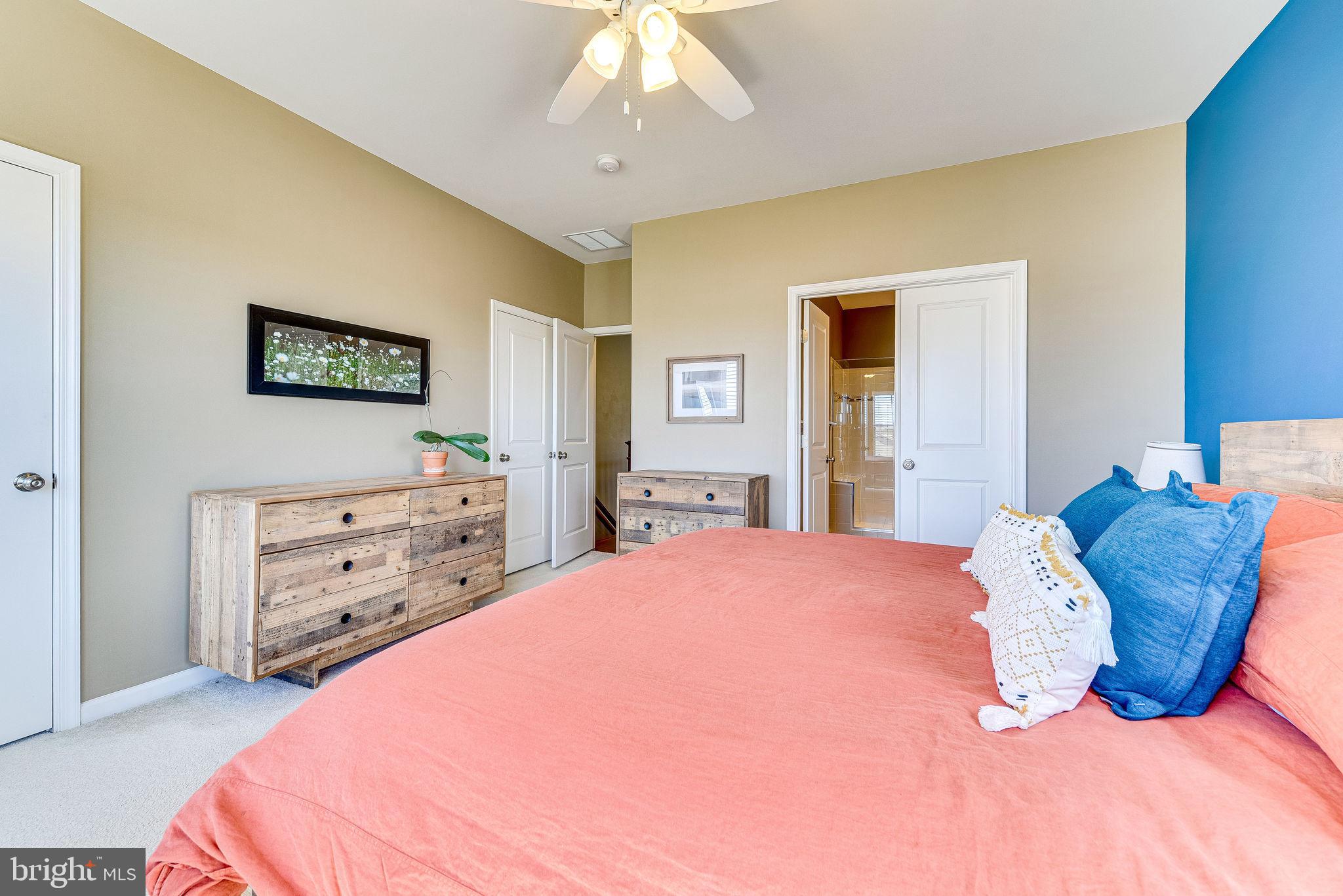 ONE LOUDOUN - Residential