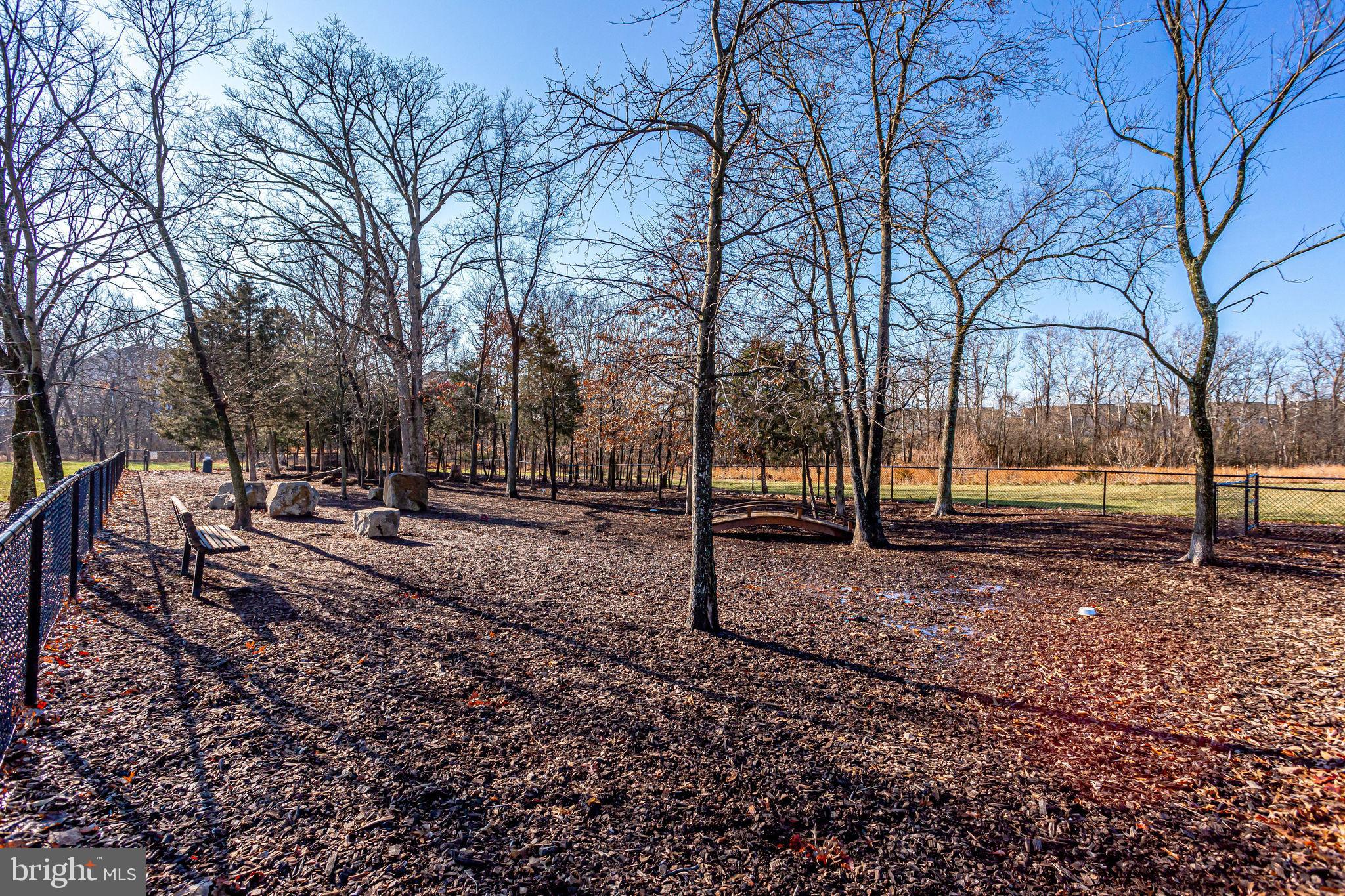 ONE LOUDOUN - Residential