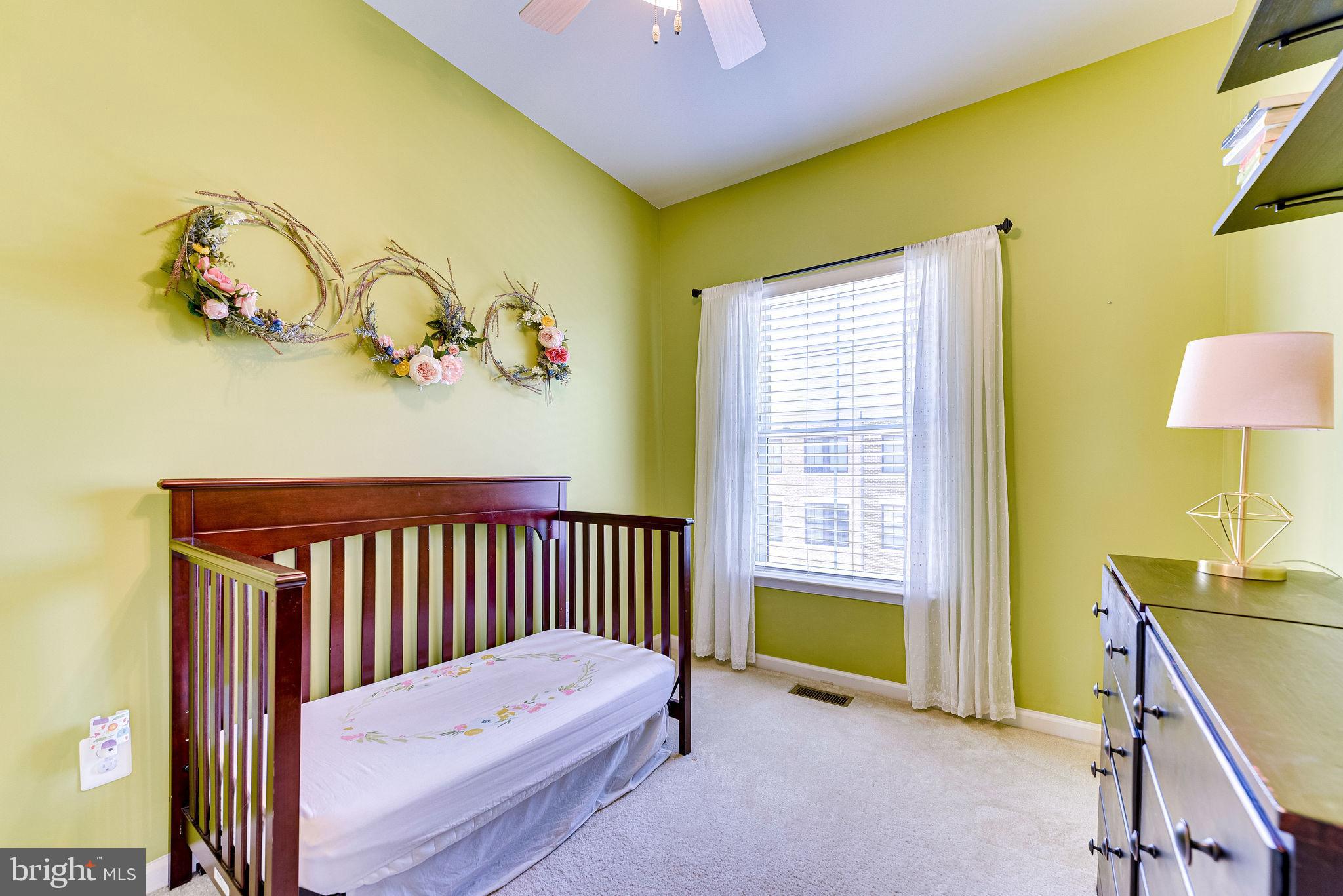 ONE LOUDOUN - Residential