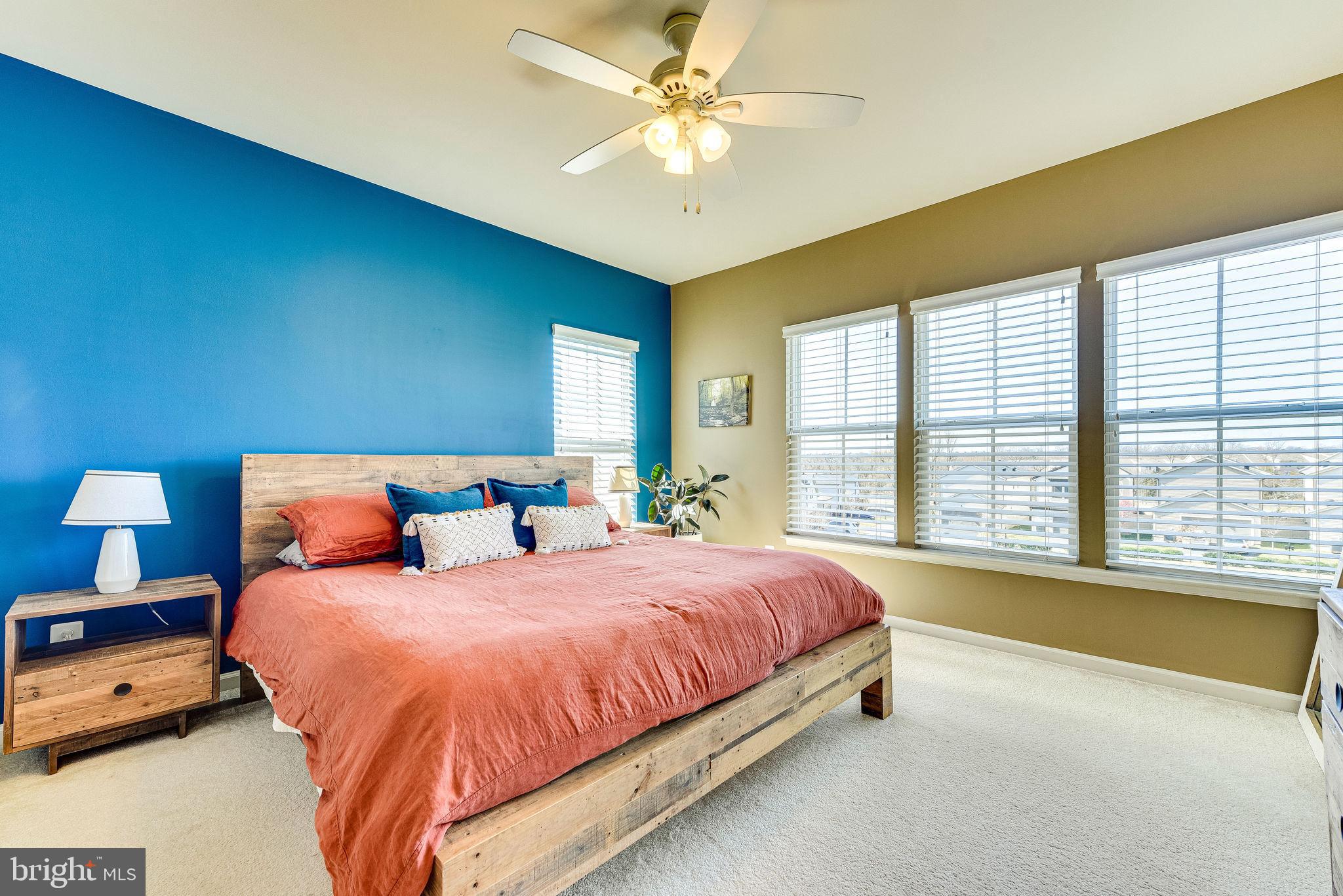 ONE LOUDOUN - Residential