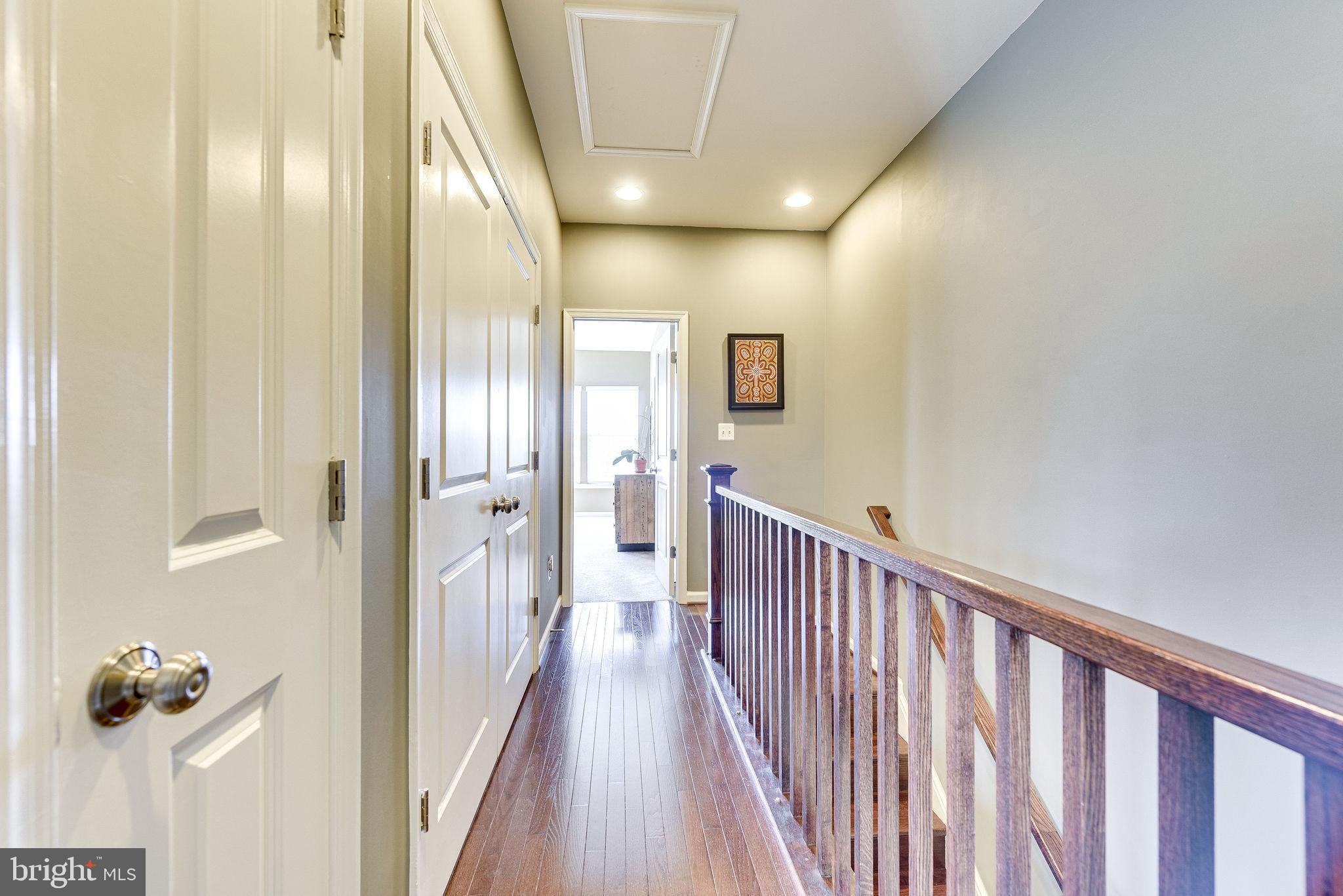 ONE LOUDOUN - Residential