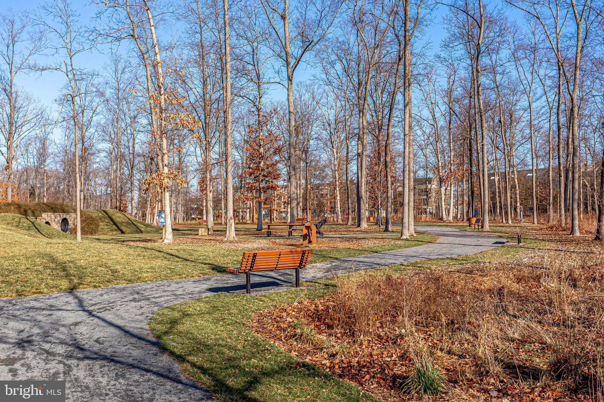 ONE LOUDOUN - Residential