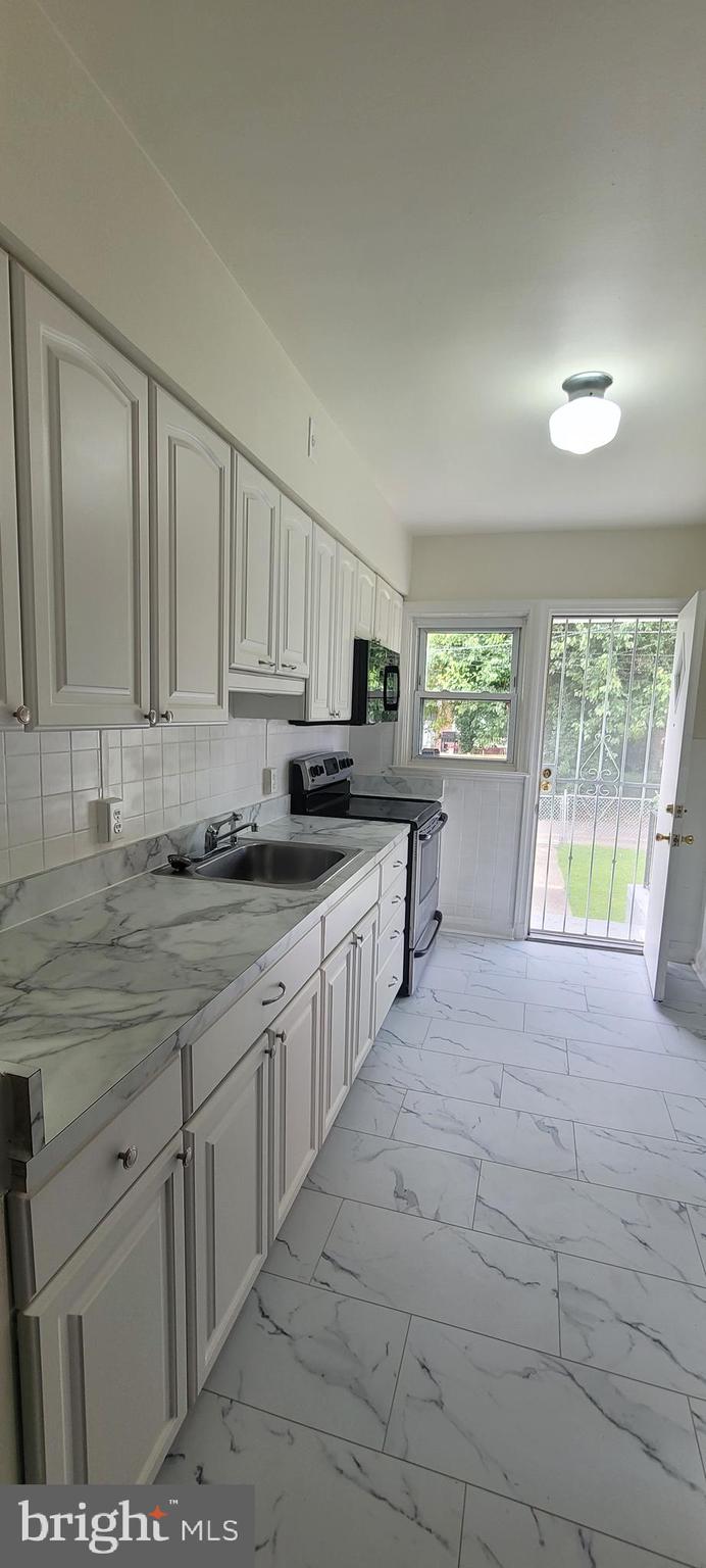 BALTIMORE EAST - SOUTH CLIFTON PARK HIST. DISTRICT - Residential