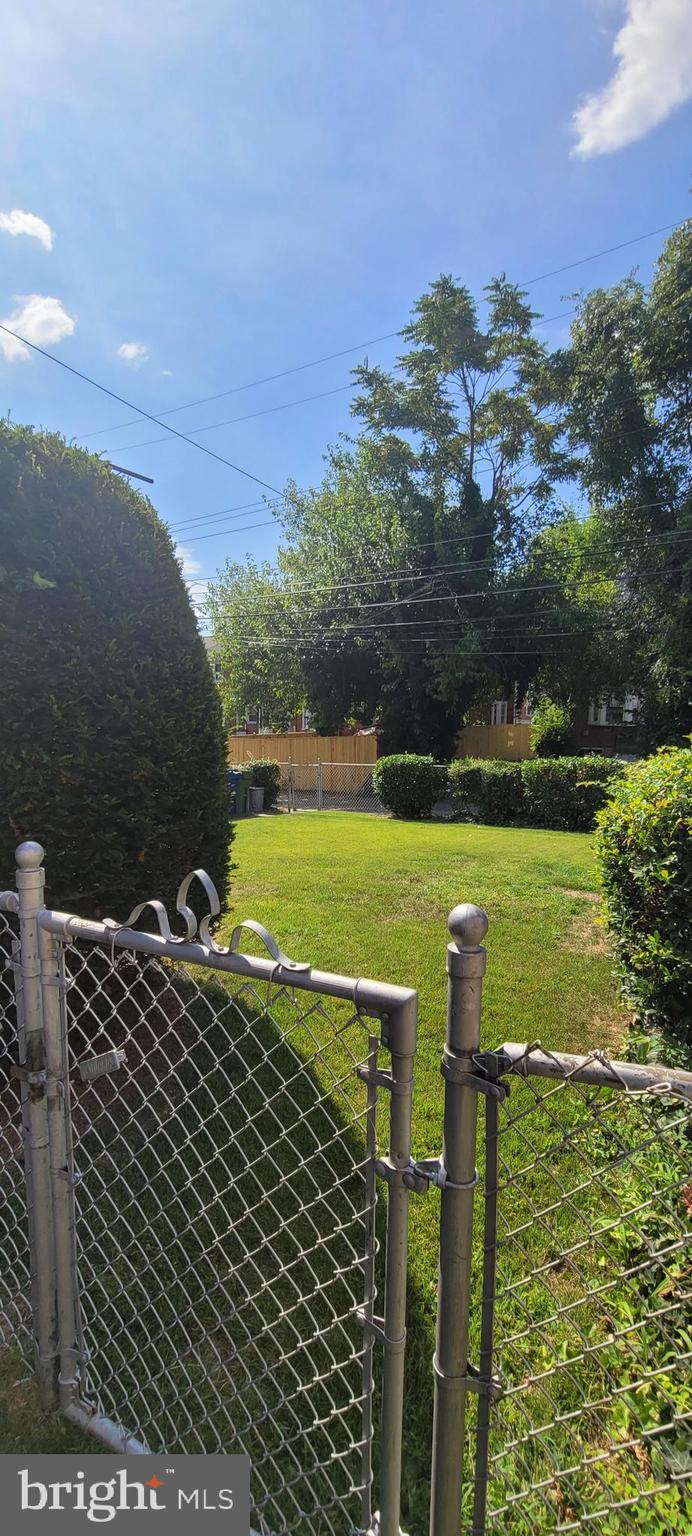 BALTIMORE EAST - SOUTH CLIFTON PARK HIST. DISTRICT - Residential