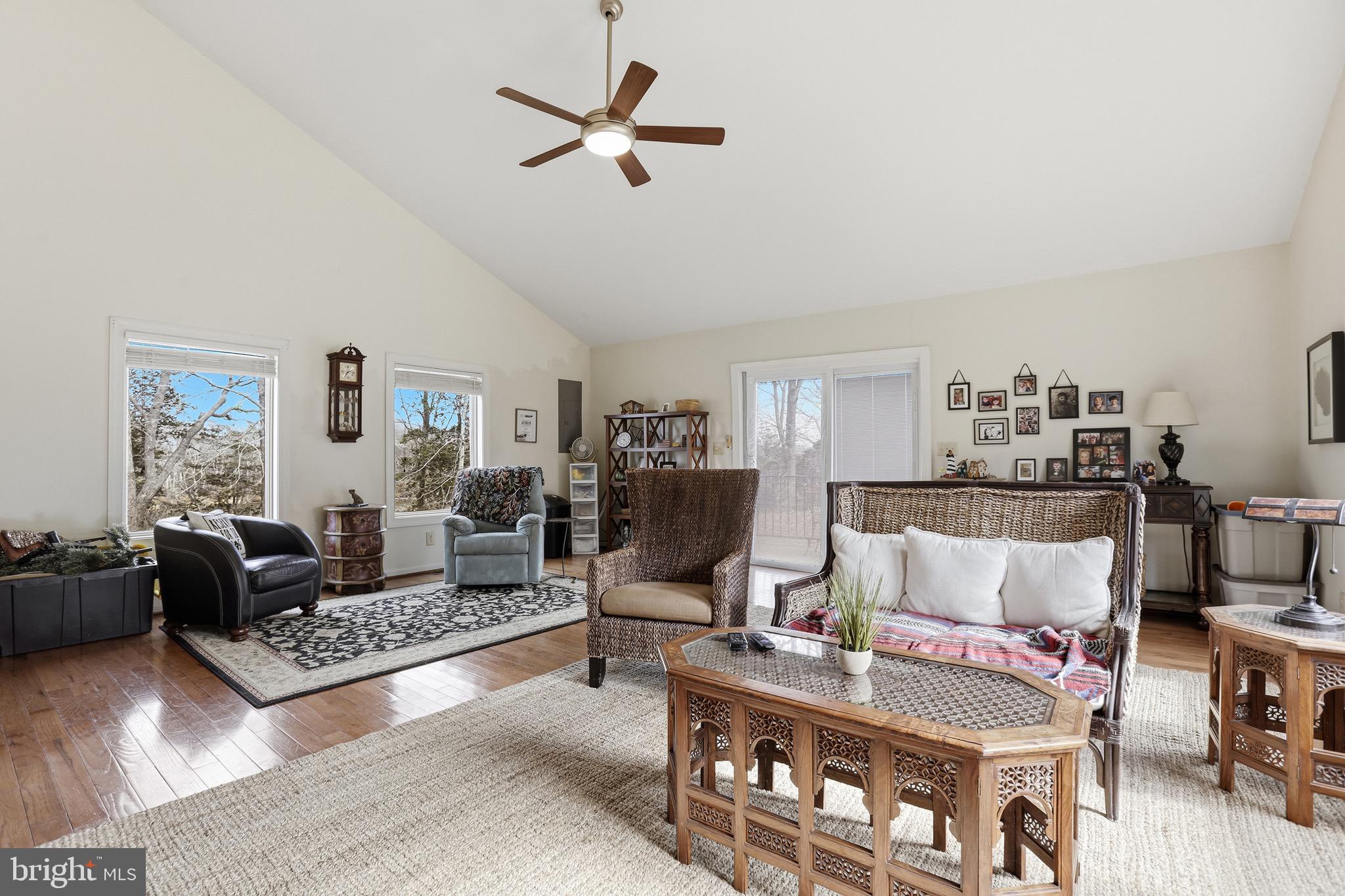 GREENPOINT LANDING - Residential