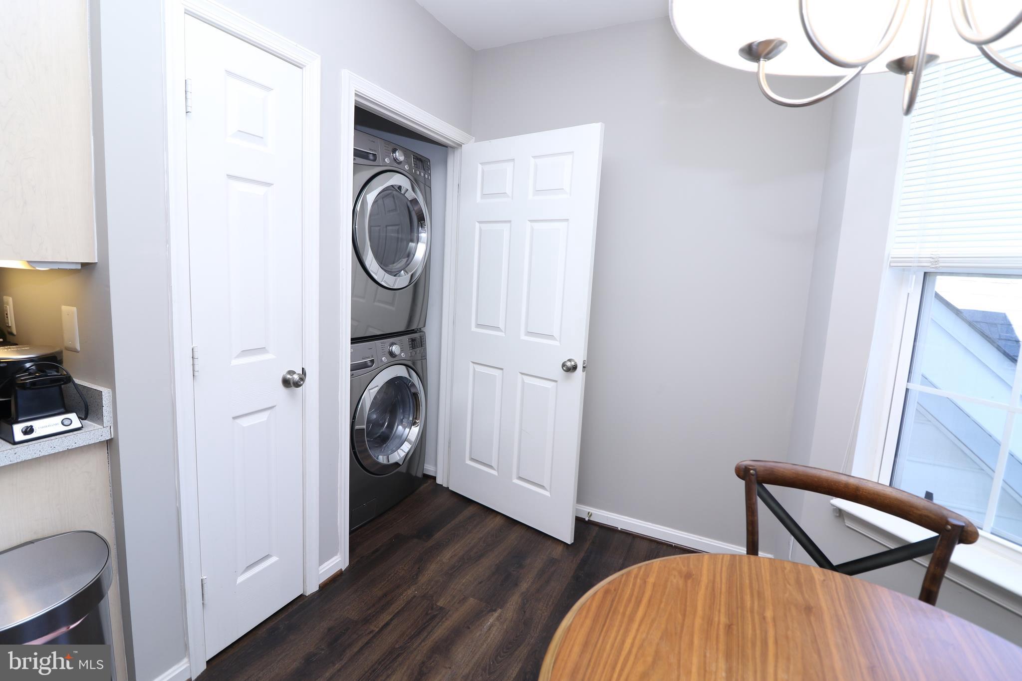 SOUTH RIDING - Residential