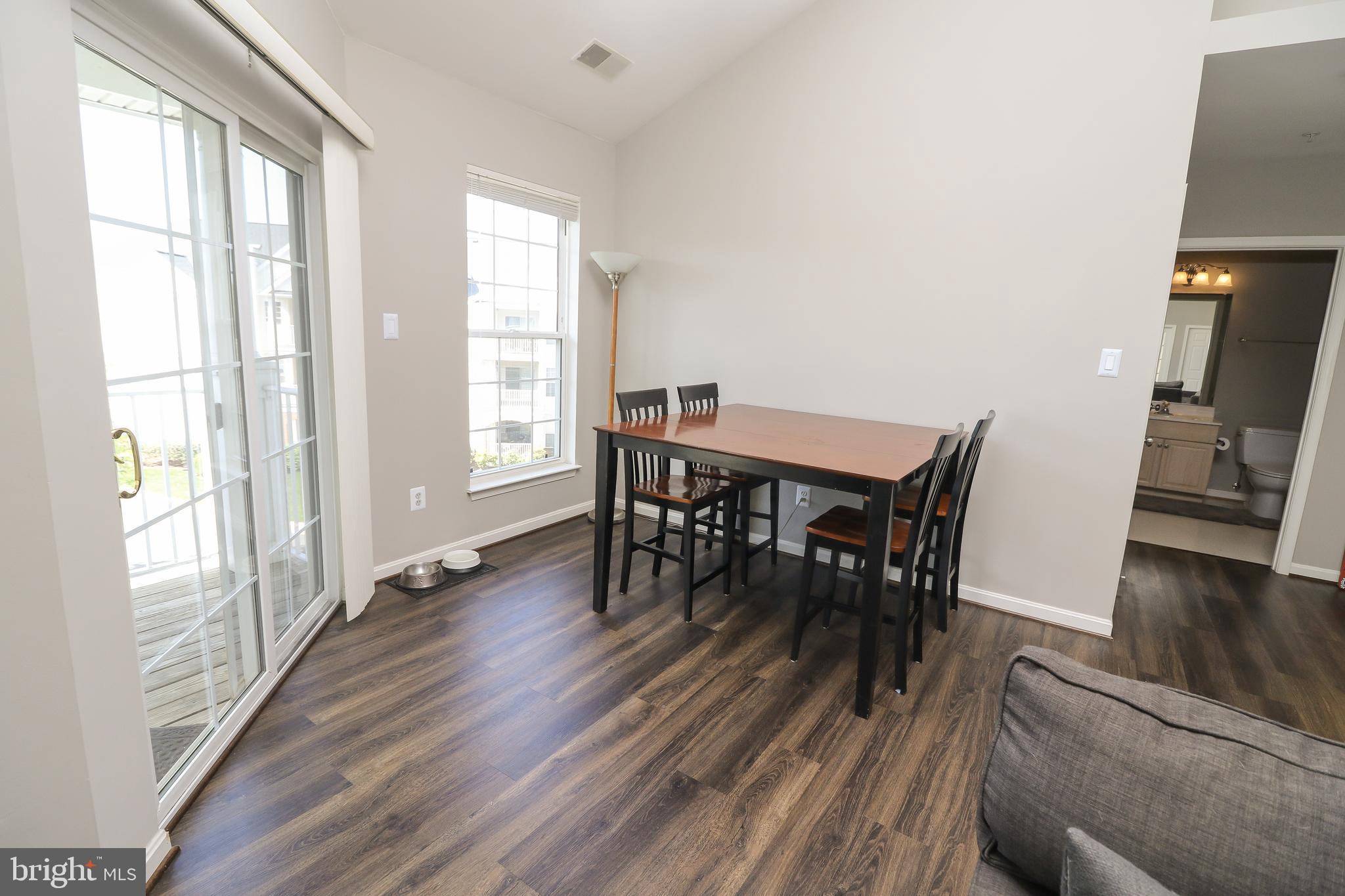 SOUTH RIDING - Residential