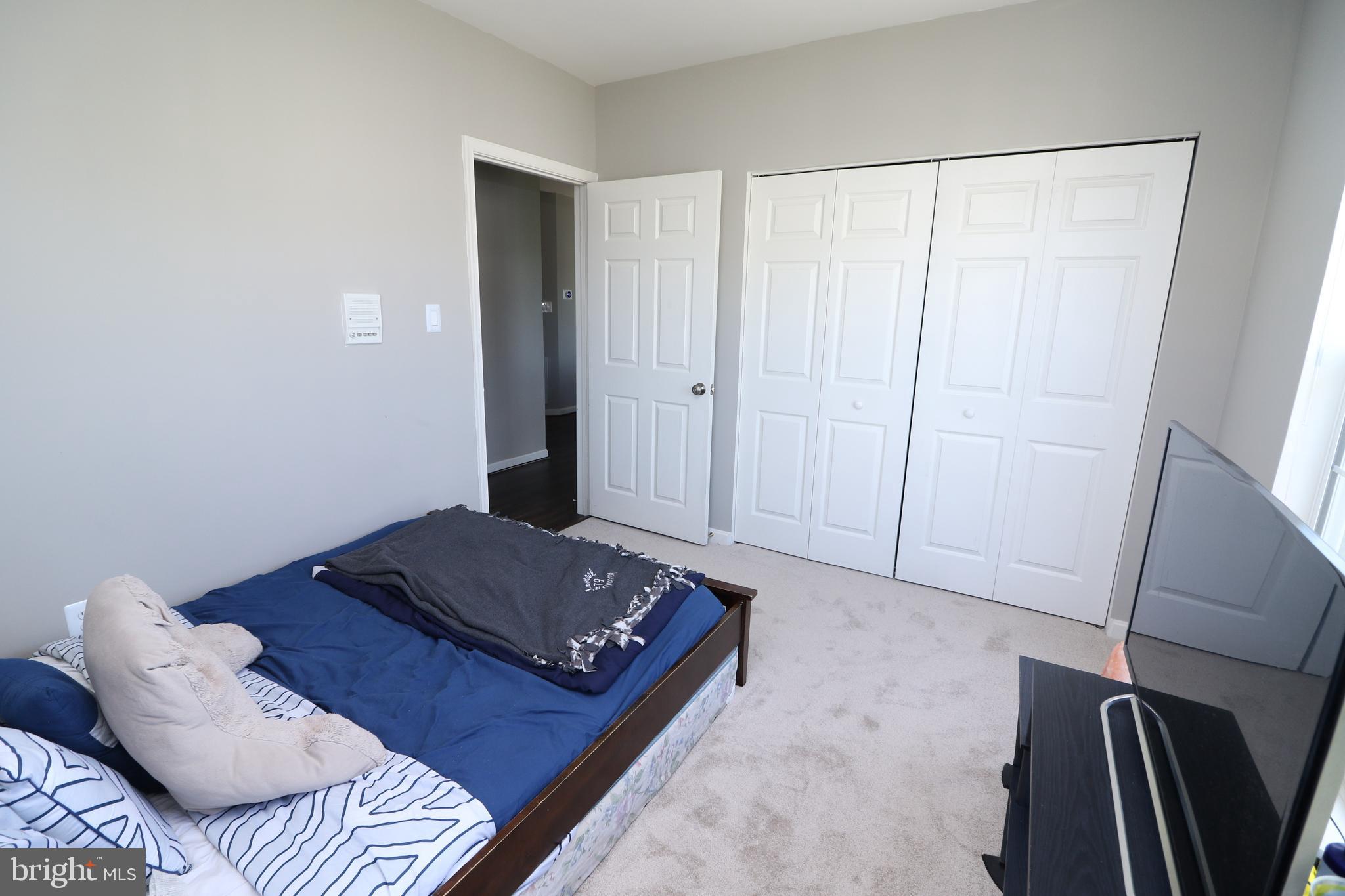 SOUTH RIDING - Residential