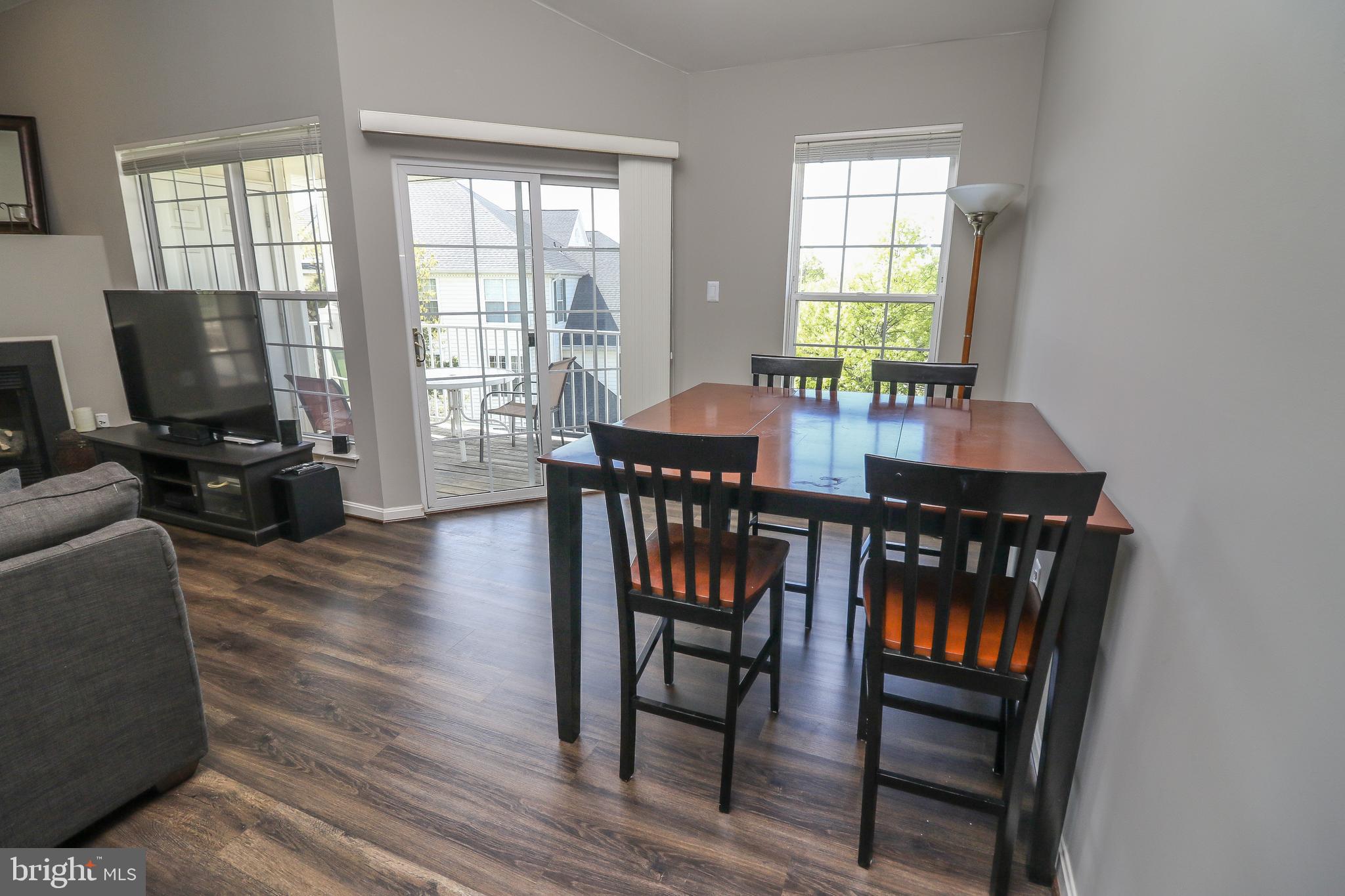 SOUTH RIDING - Residential