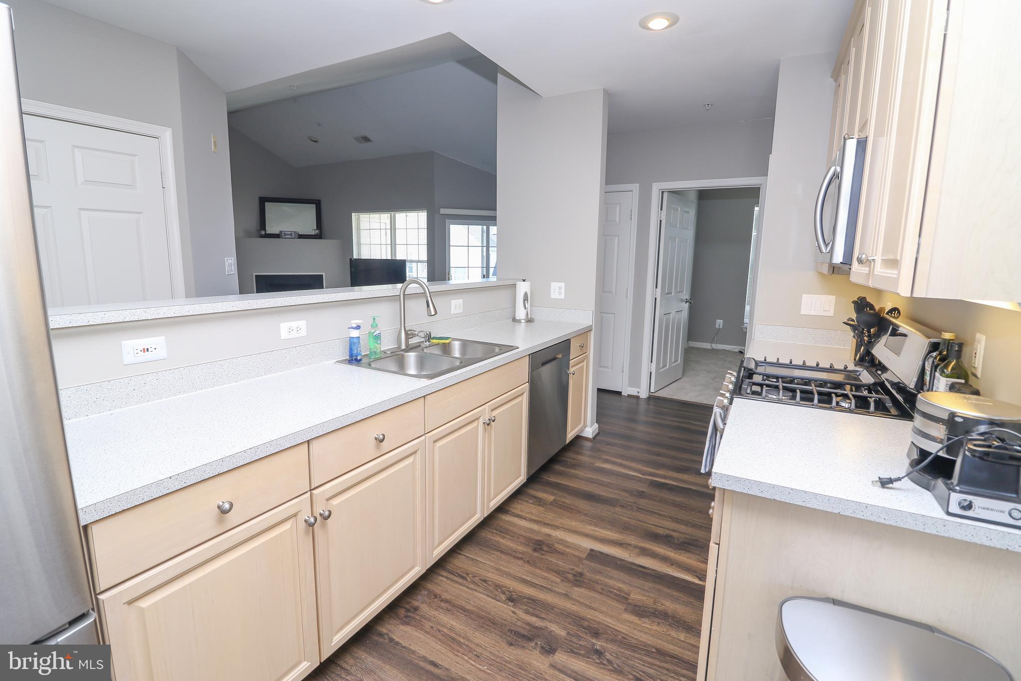 SOUTH RIDING - Residential