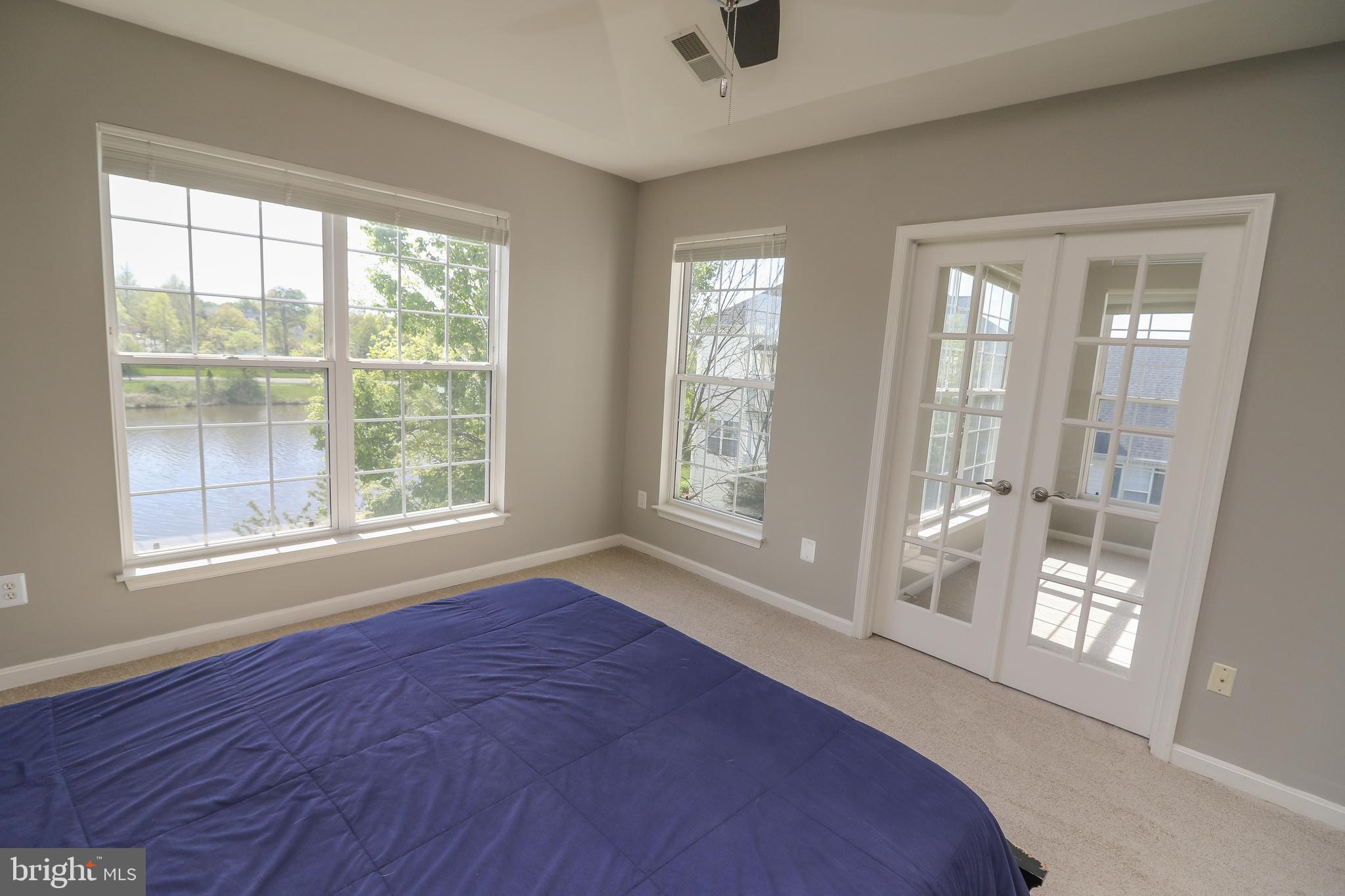 SOUTH RIDING - Residential