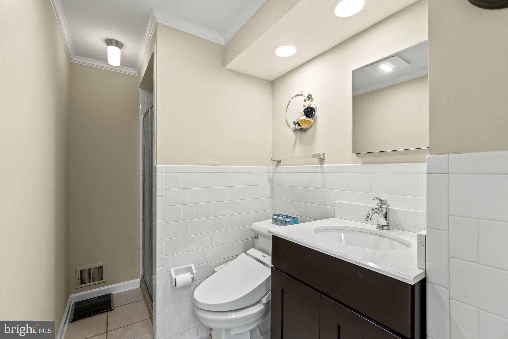 NORTH SPRINGFIELD - Residential Lease