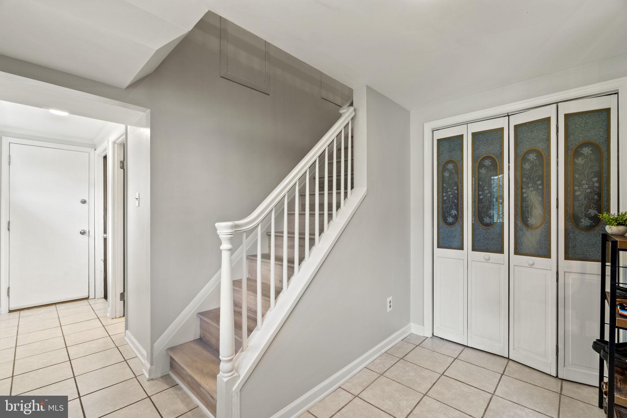 NORTH SPRINGFIELD - Residential Lease