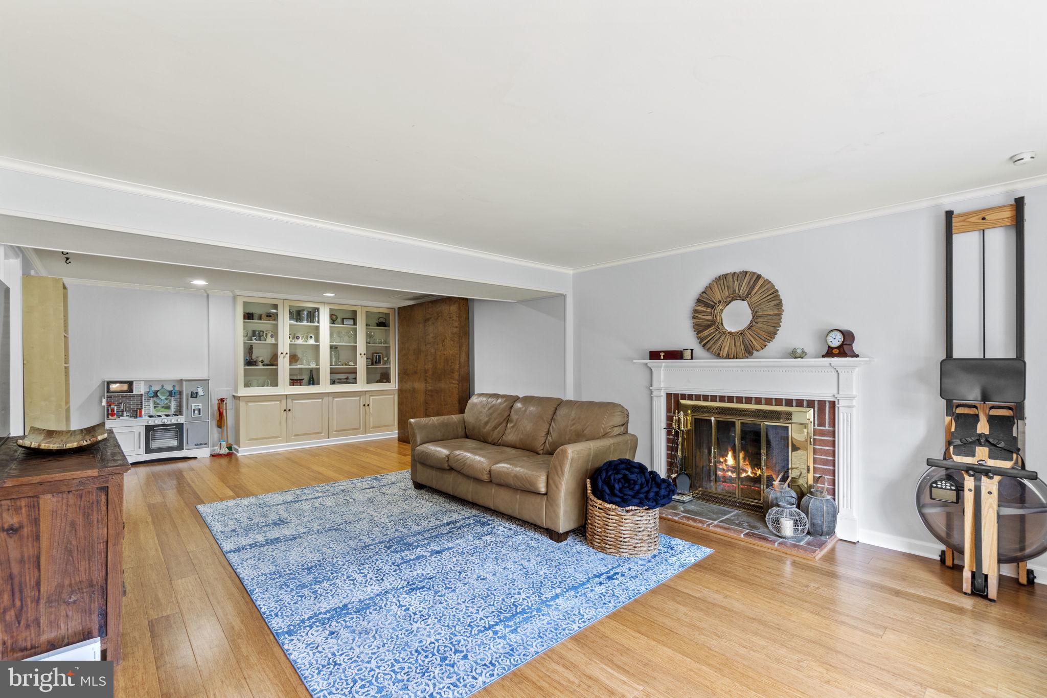 NORTH SPRINGFIELD - Residential Lease