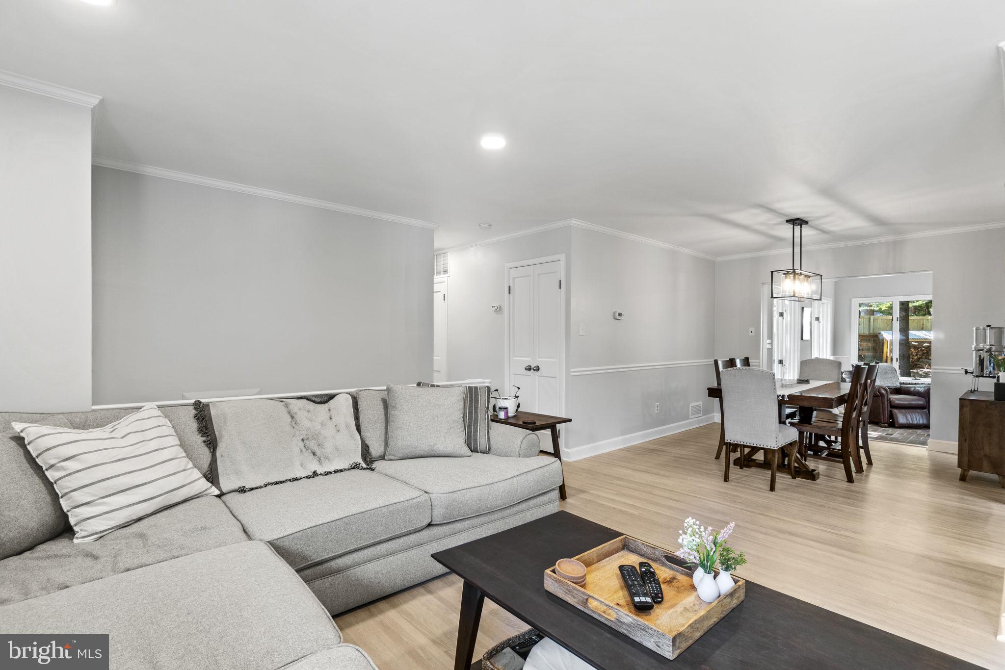 NORTH SPRINGFIELD - Residential Lease