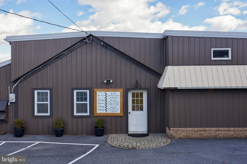 Photo of 837 Centerville Road, LANCASTER, PA 17601 (MLS # PALA2084014)