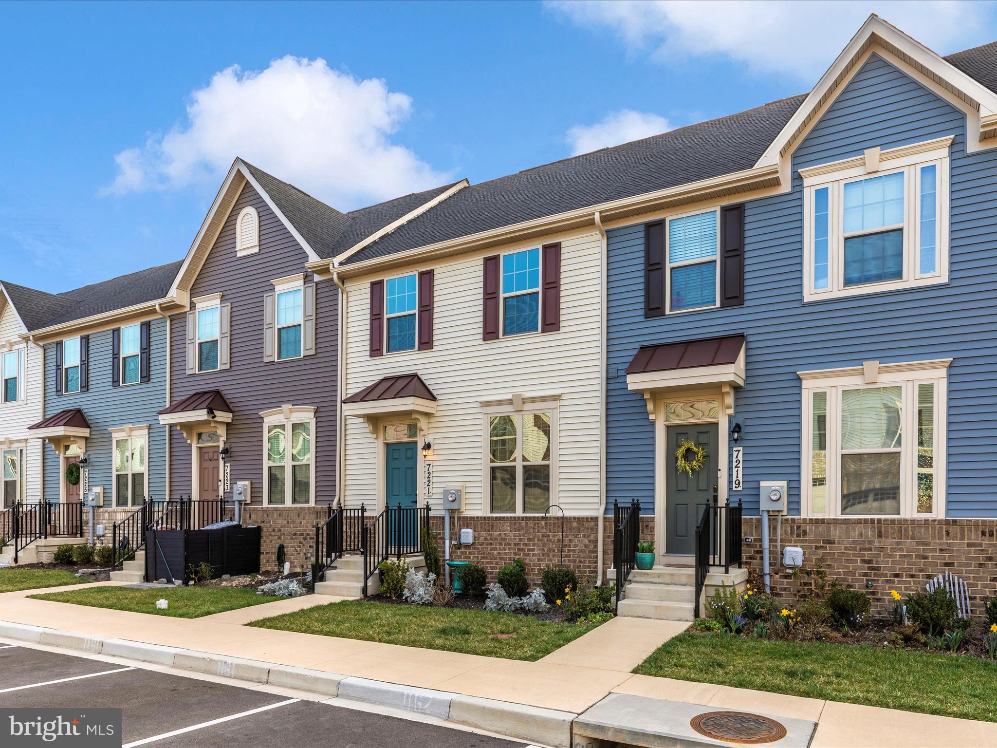 LAKE LINGANORE - Residential