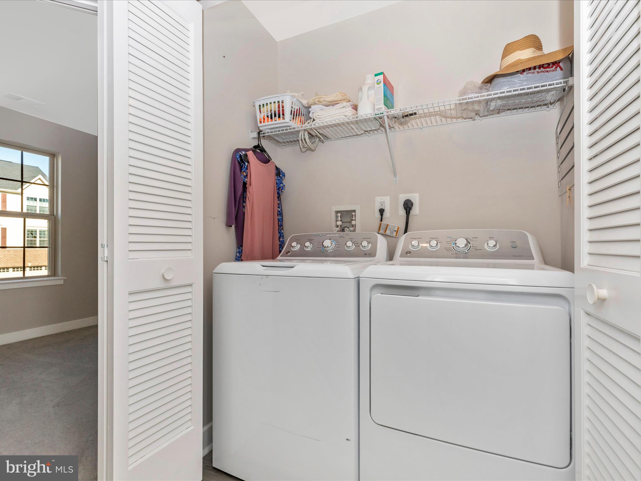 LAKE LINGANORE - Residential