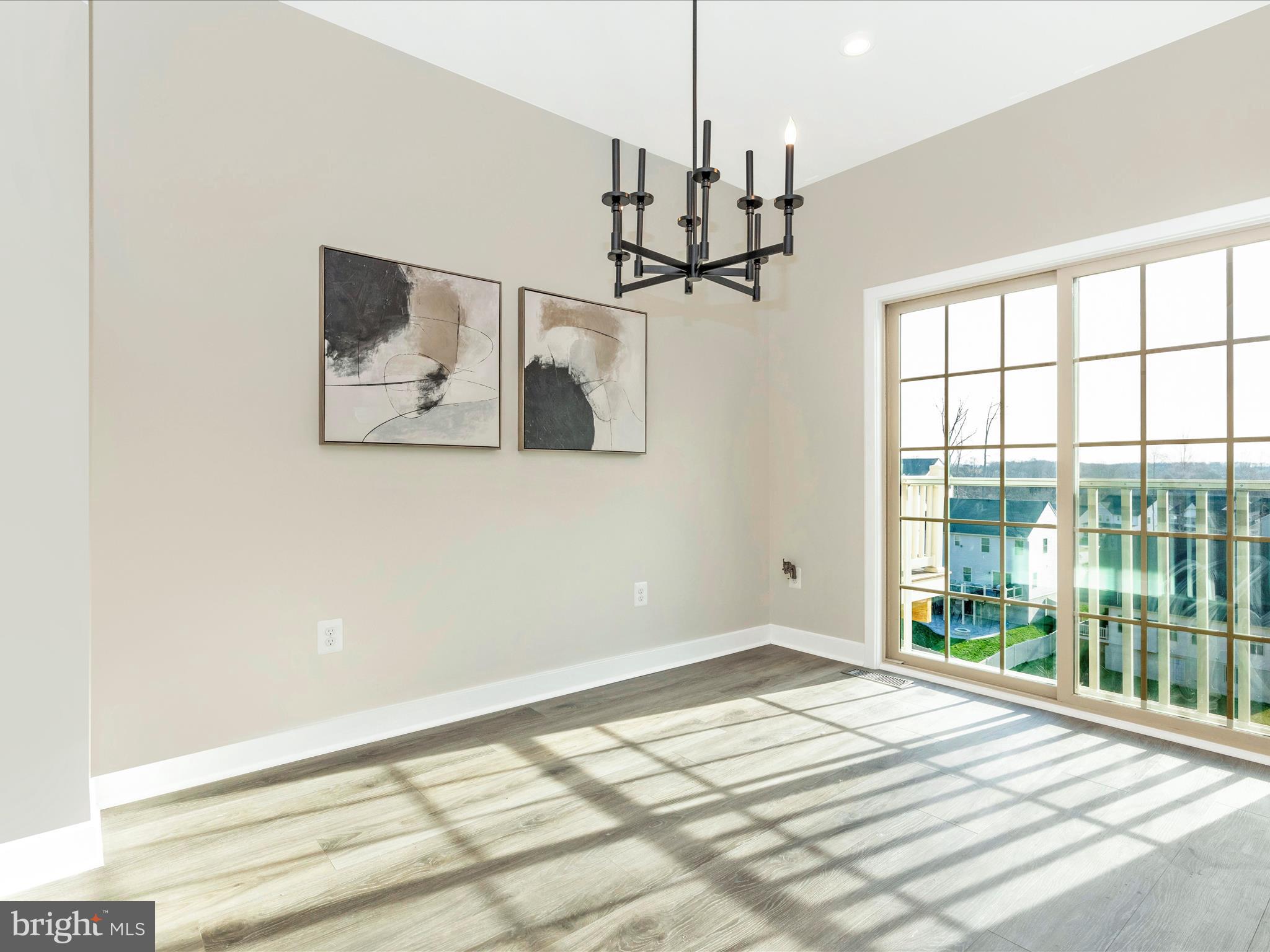 LAKE LINGANORE - Residential