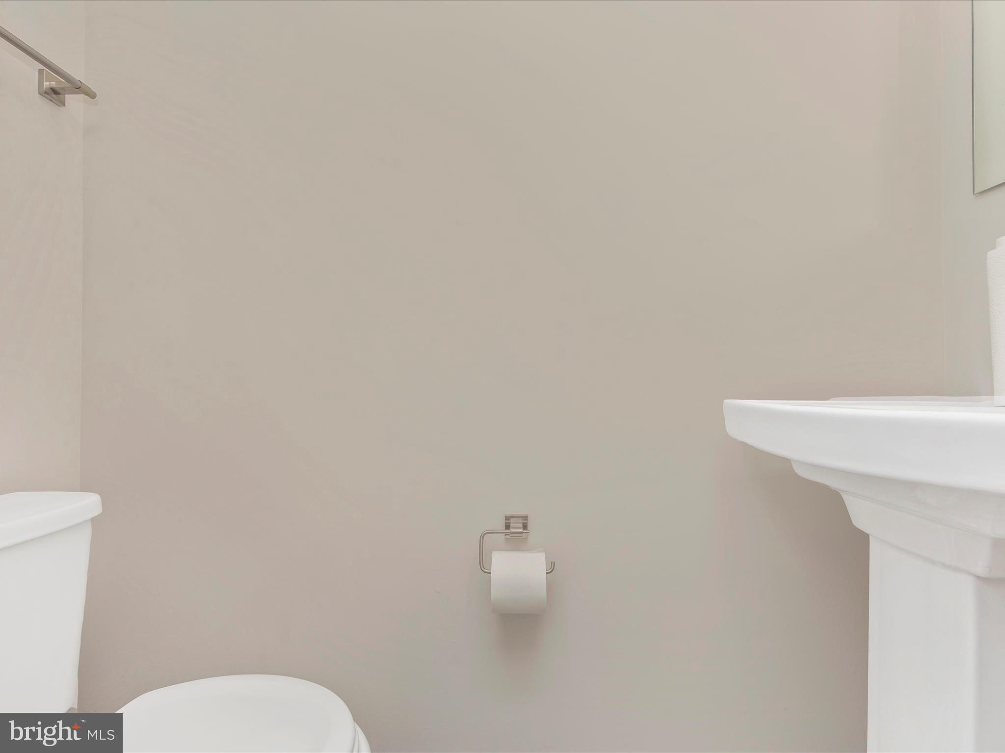 LAKE LINGANORE - Residential