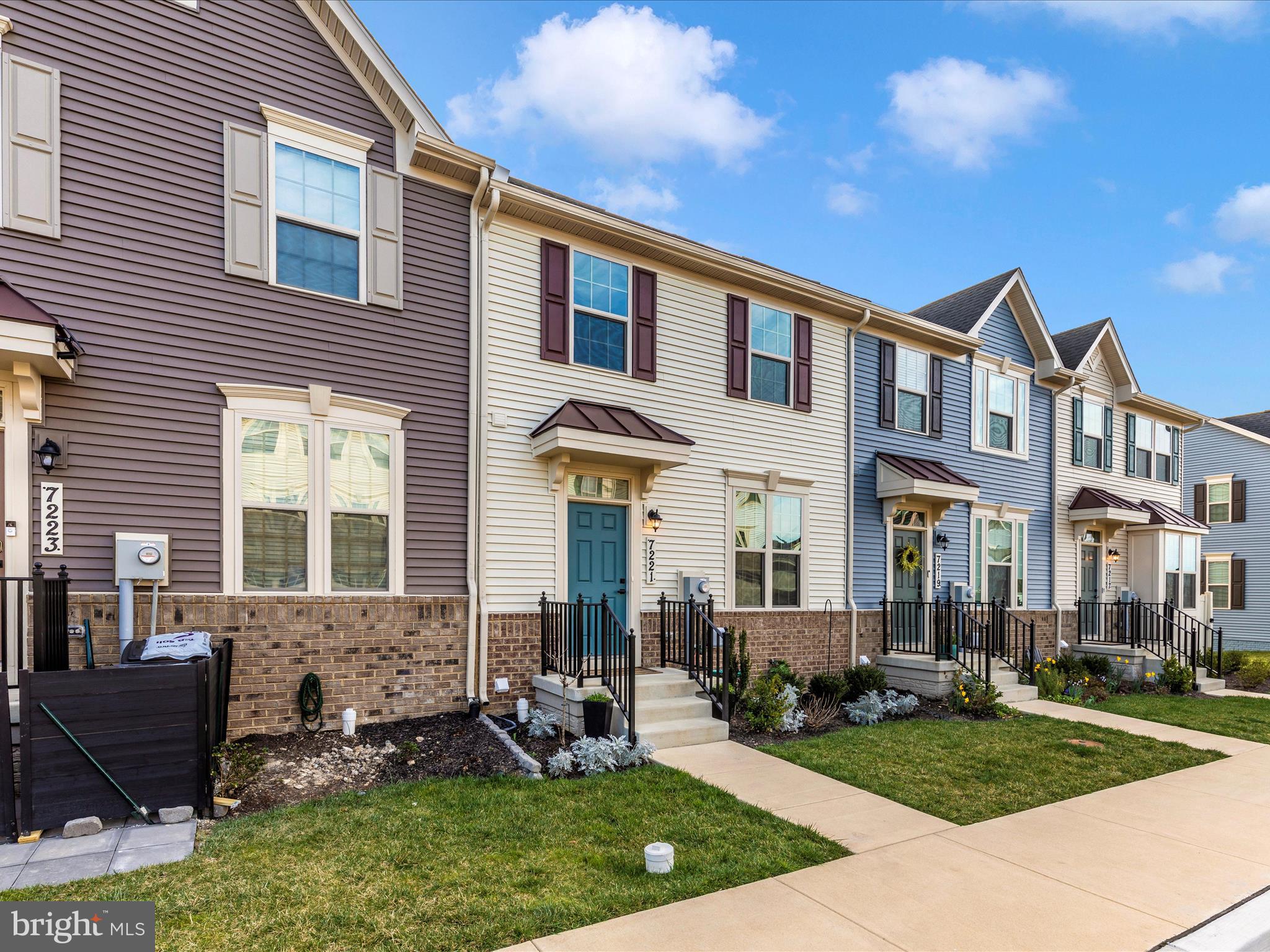 LAKE LINGANORE - Residential