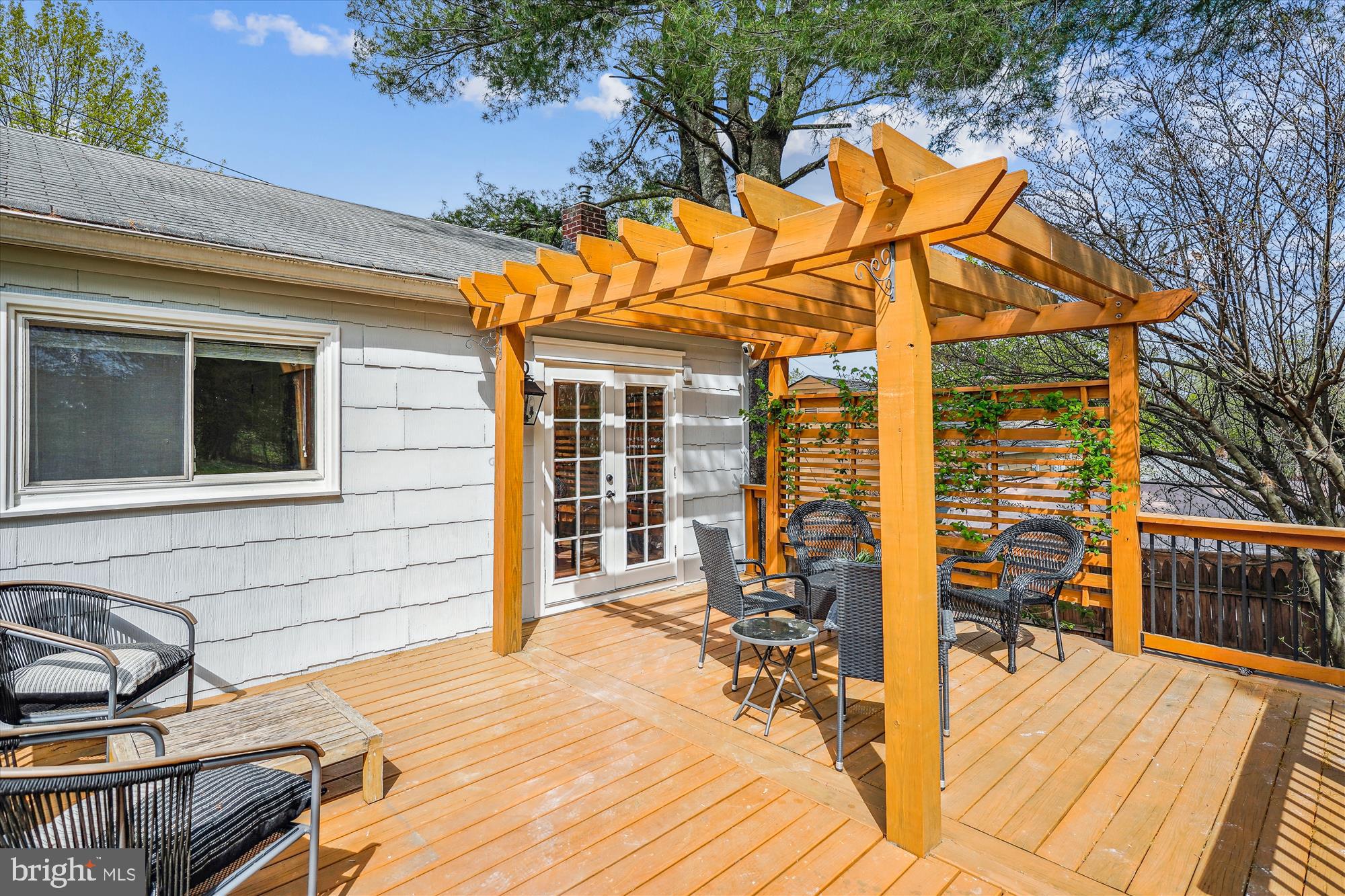 SILVER ROCK - Residential