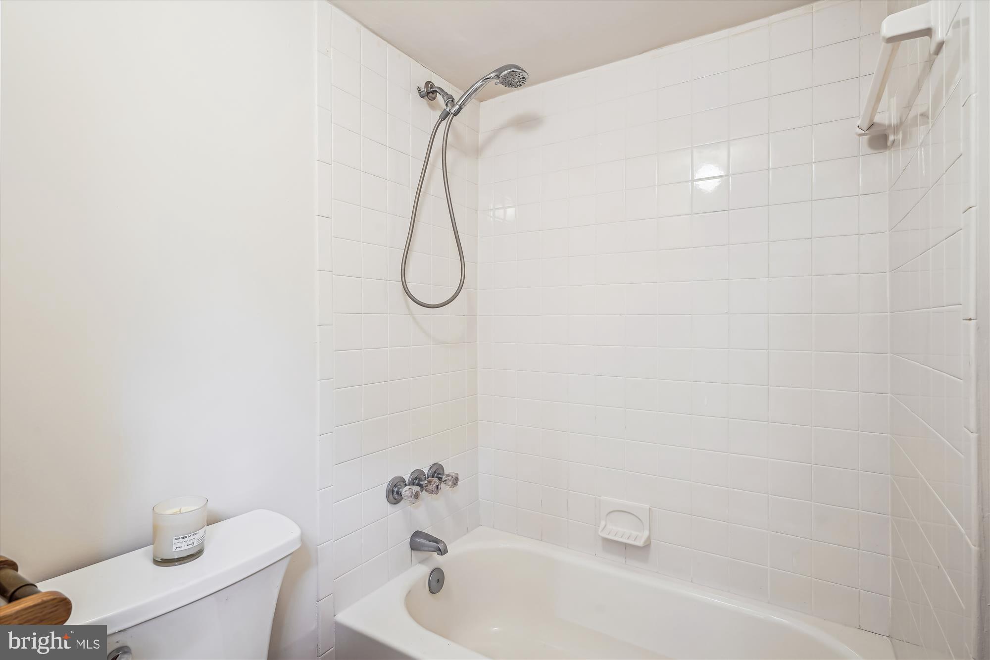 SILVER ROCK - Residential