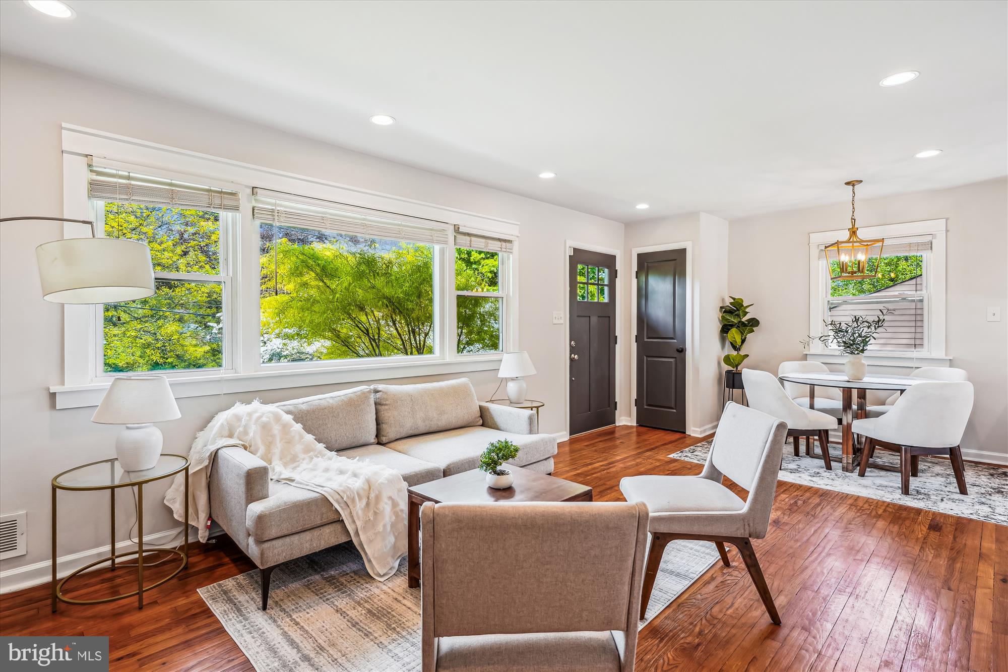 SILVER ROCK - Residential