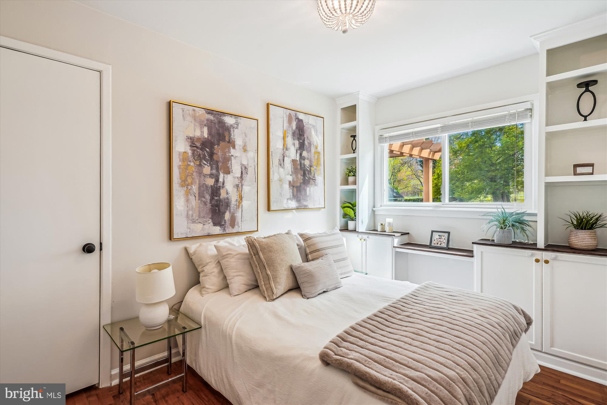 SILVER ROCK - Residential