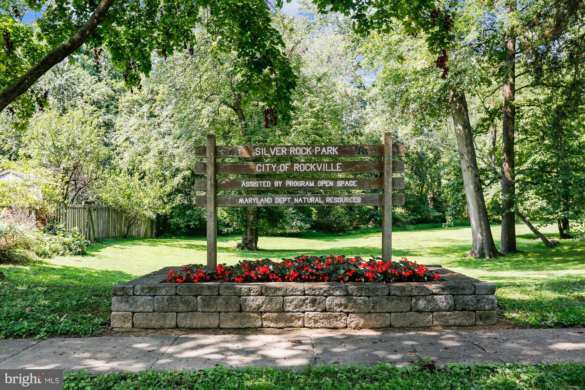 SILVER ROCK - Residential