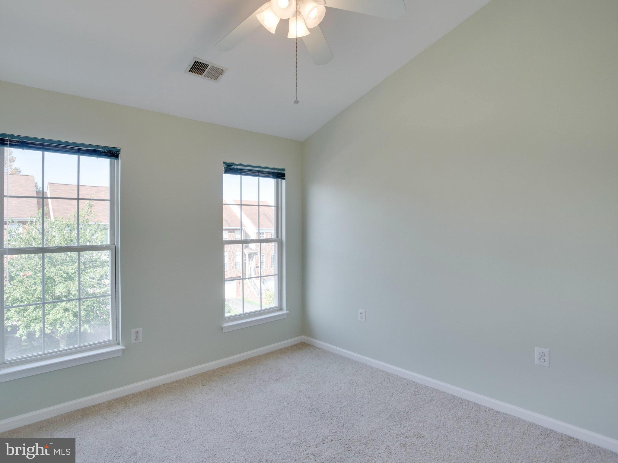 POTOMAC LAKES - Residential