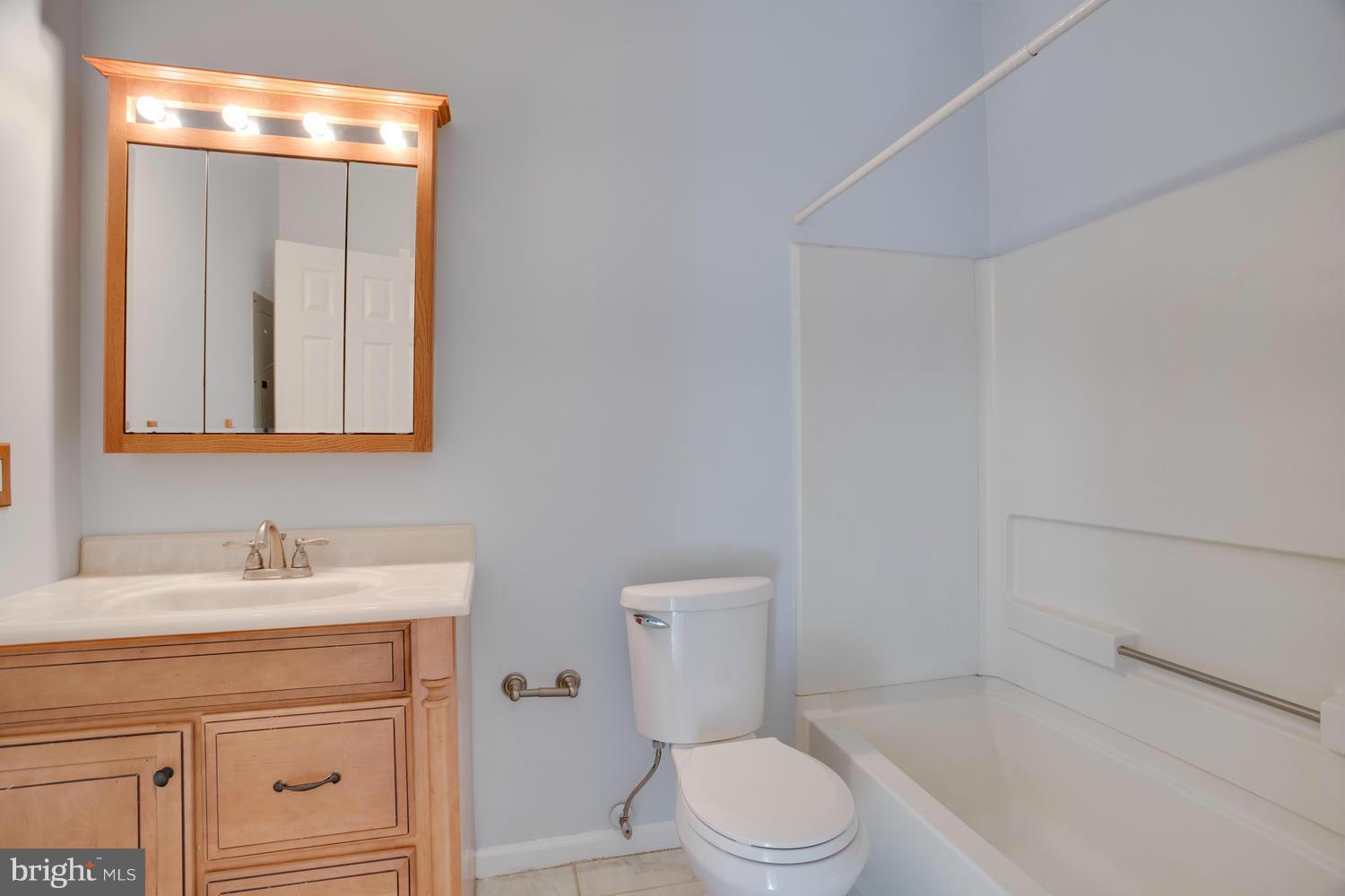 POTOMAC LAKES - Residential