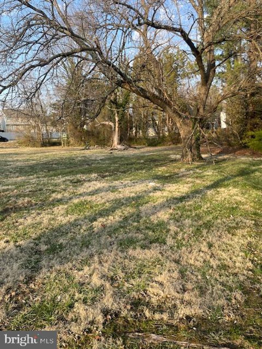 HOT NEW LOT IN CITY OF MANASSAS!! 
THESE OPPURTUNITY'S DON'T  HAPPEN  OFTEN - 
EASY TO BUILD ON - NOT  MUCH CLEARING TO HAVE  LEVEL  BUILDING  LOT....
SIDEWALK'S - STREET LIGHT'S IN PLACE - PLENTY OF EXTRA PARKING - WATER AND SEWER CONNECTION CLOSE BY WITH DEDICATED UTILITY EASEMENT IN PLACE - PLEASE NOTE THAT ASSESSED VALUE AND TAXES ARE JUST A  'BEST GUESS' ....CITY HAS NOT ISSUED VALUE'S....