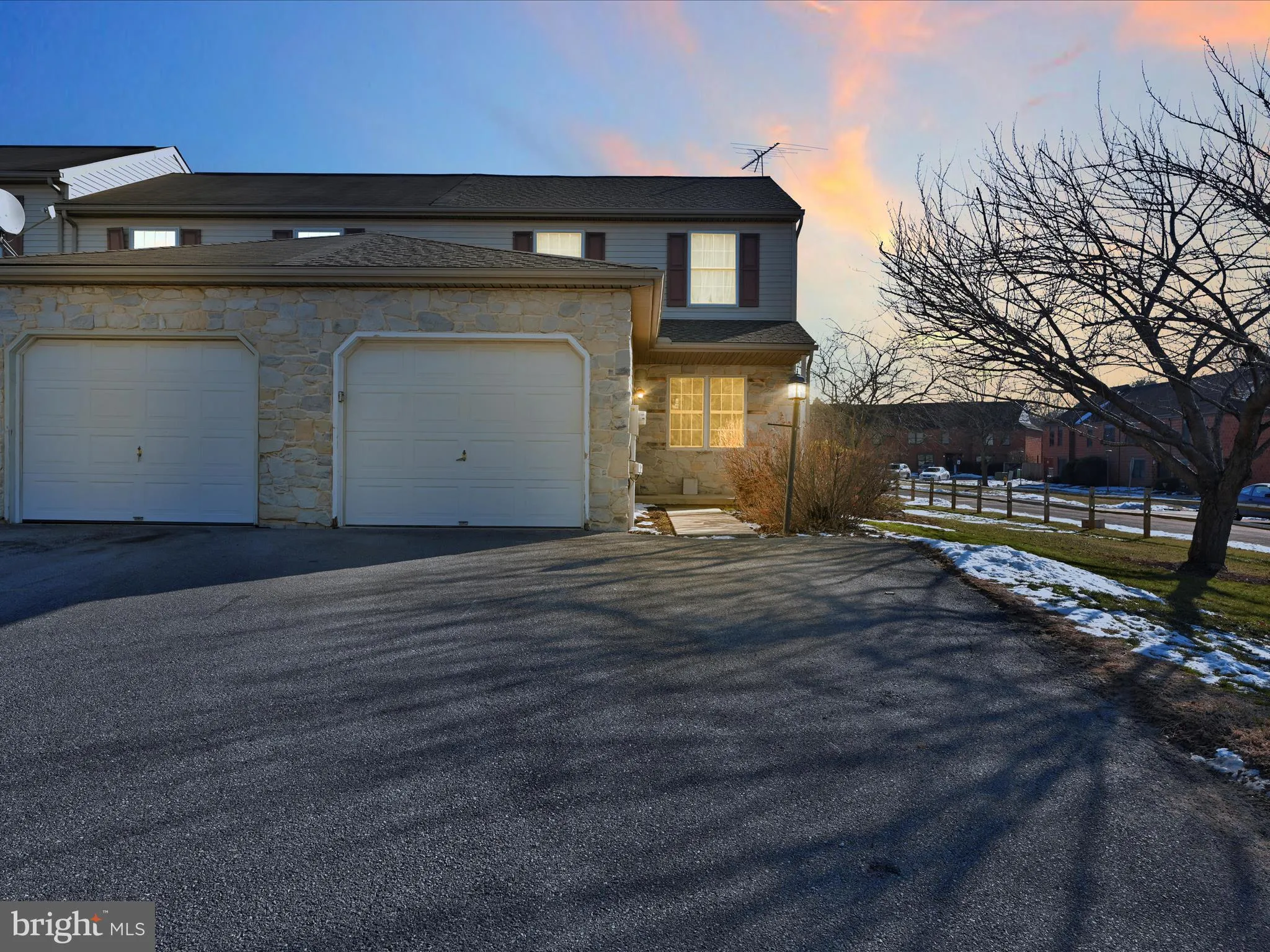 Quarryville, Pennsylvania 17566, United States, 3 Bedrooms Bedrooms, ,2 BathroomsBathrooms,Residential,Pending,16727