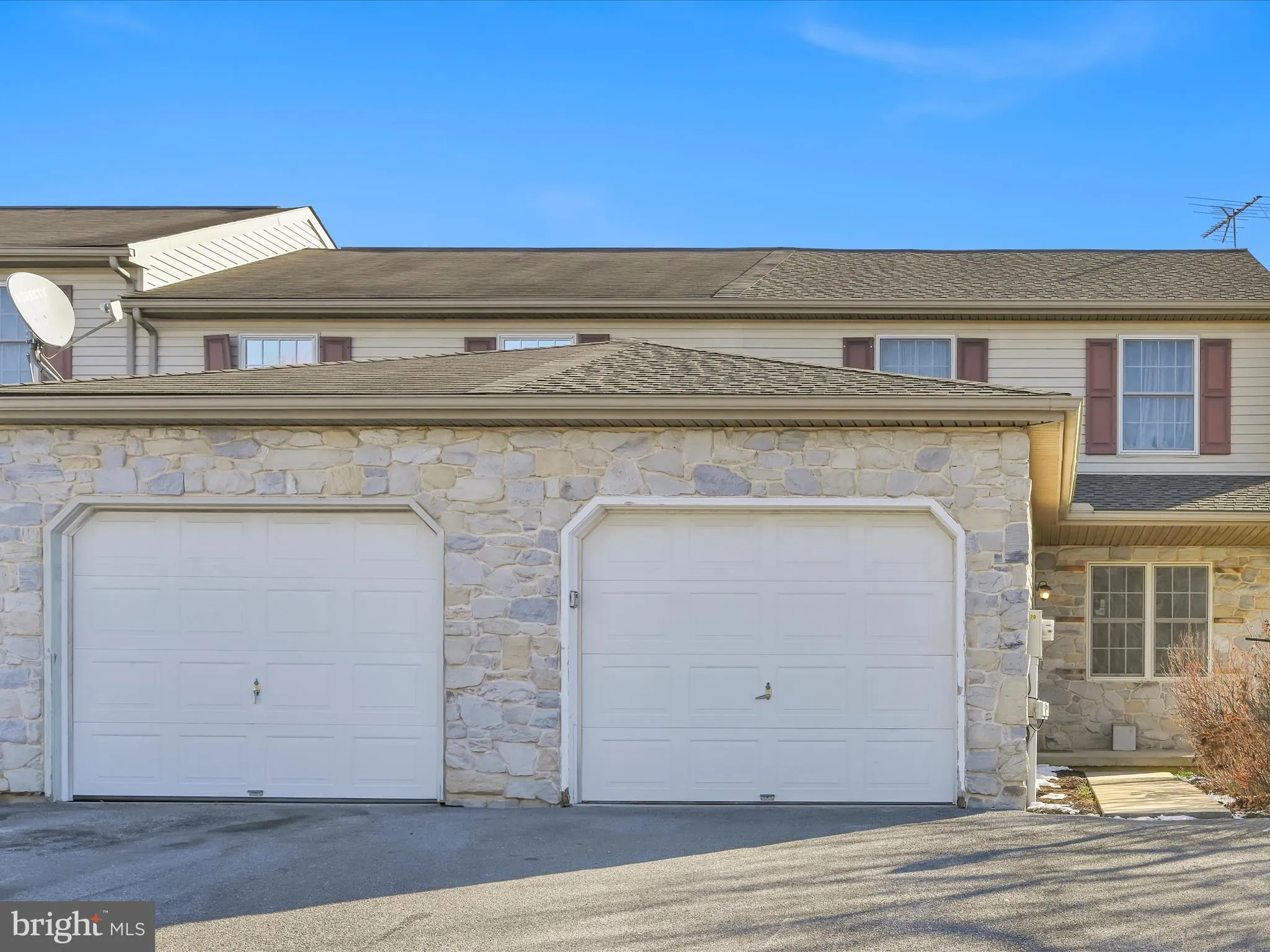 Quarryville, Pennsylvania 17566, United States, 3 Bedrooms Bedrooms, ,2 BathroomsBathrooms,Residential,Pending,16727